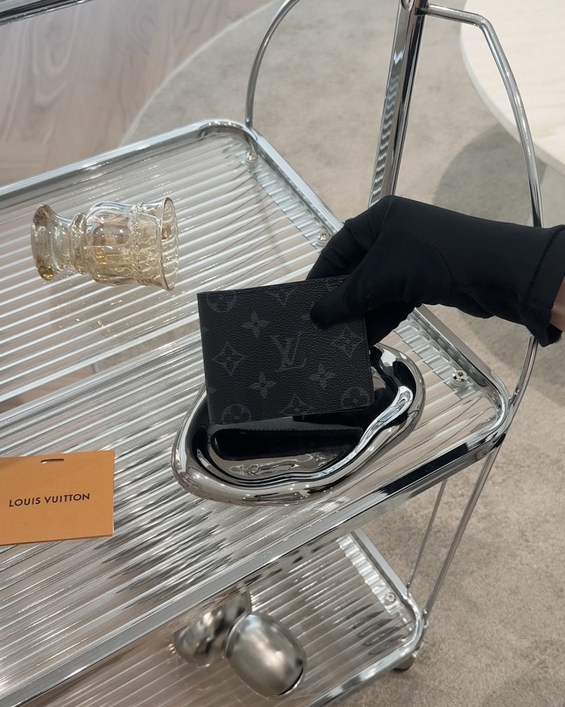 LV｜SLENDER 內八卡雙折短夾 黑色 M62294