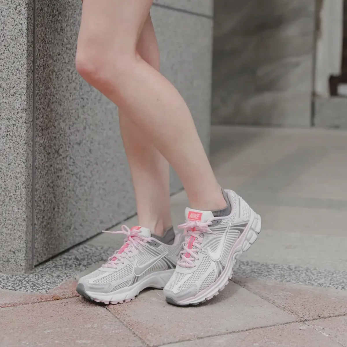 Nike Wmns Zoom Vomero 5 白粉配色💕