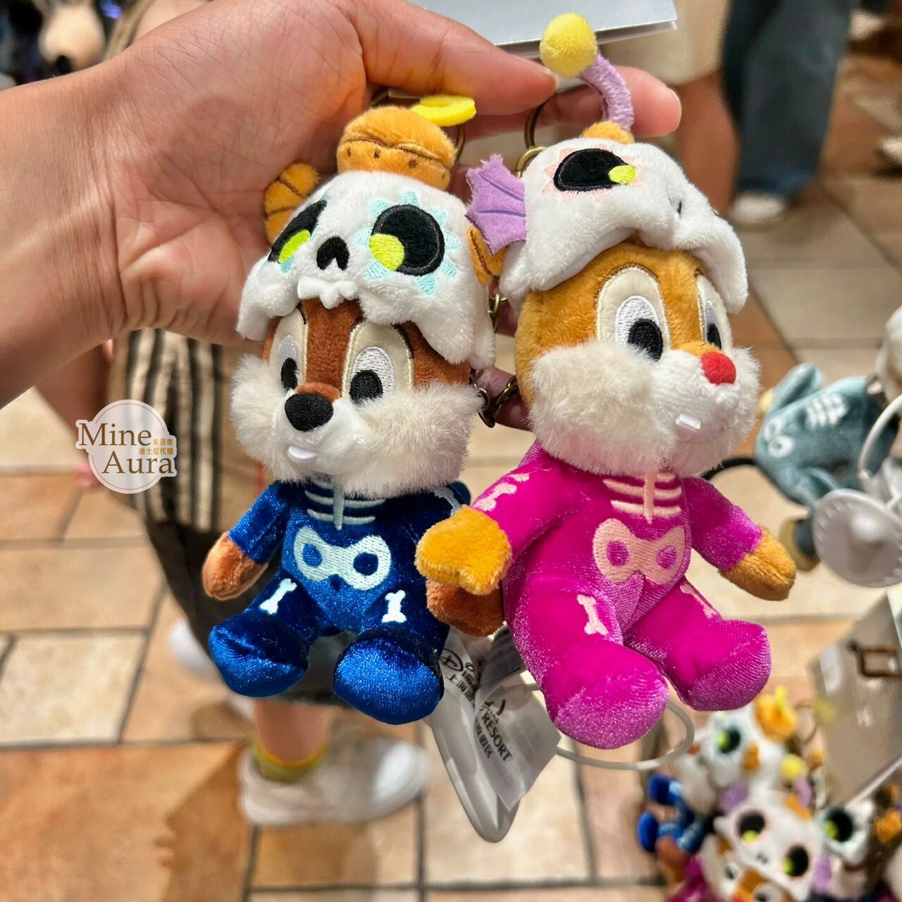 沉沒寶藏系列 奇奇蒂蒂 Chip 'n Dale 絨毛 鑰匙圈 吊飾 -上海迪士尼樂園