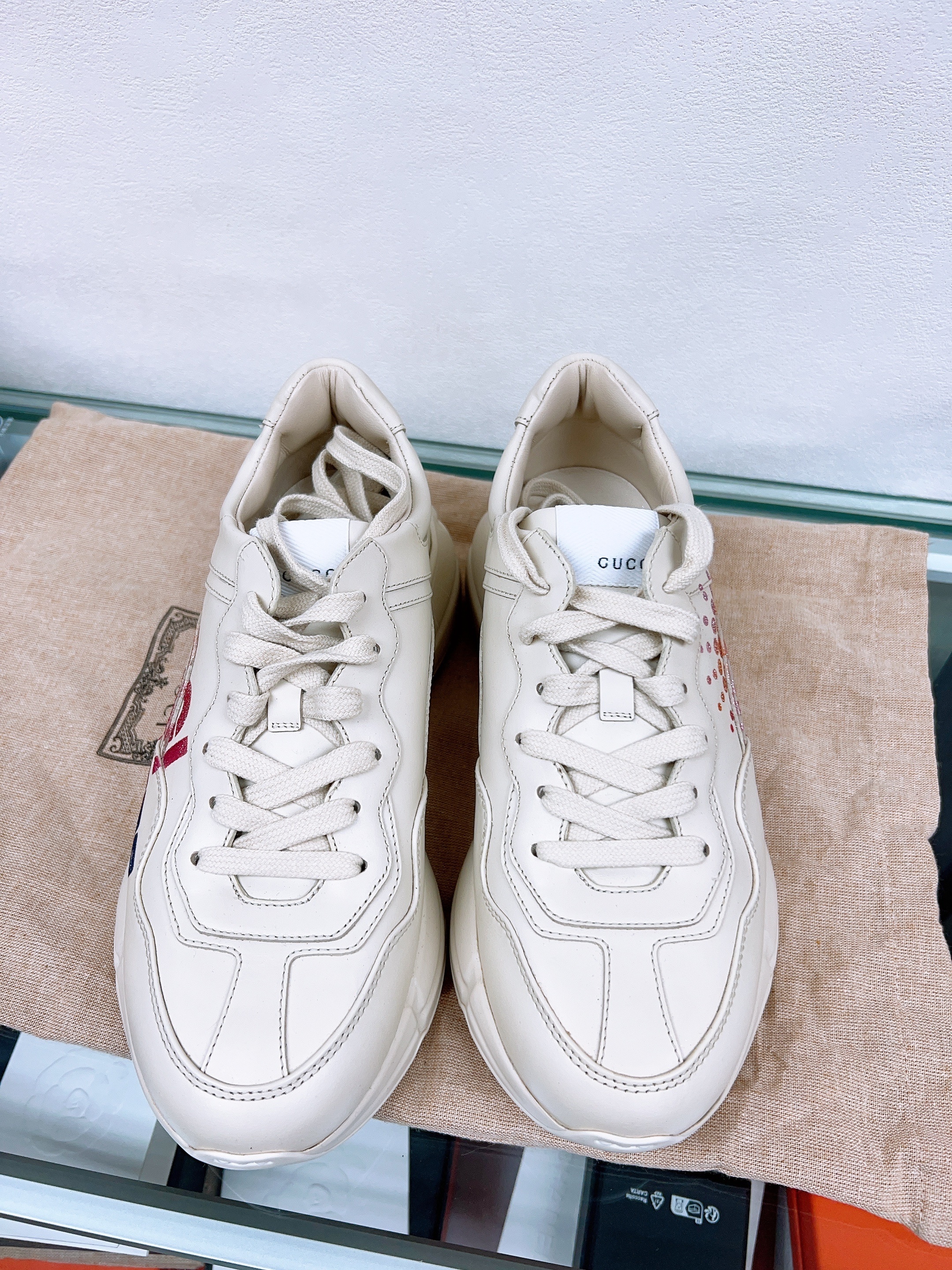 *Unused* Gucci rhyton sneakers love parade (size: 38.5 / 42)