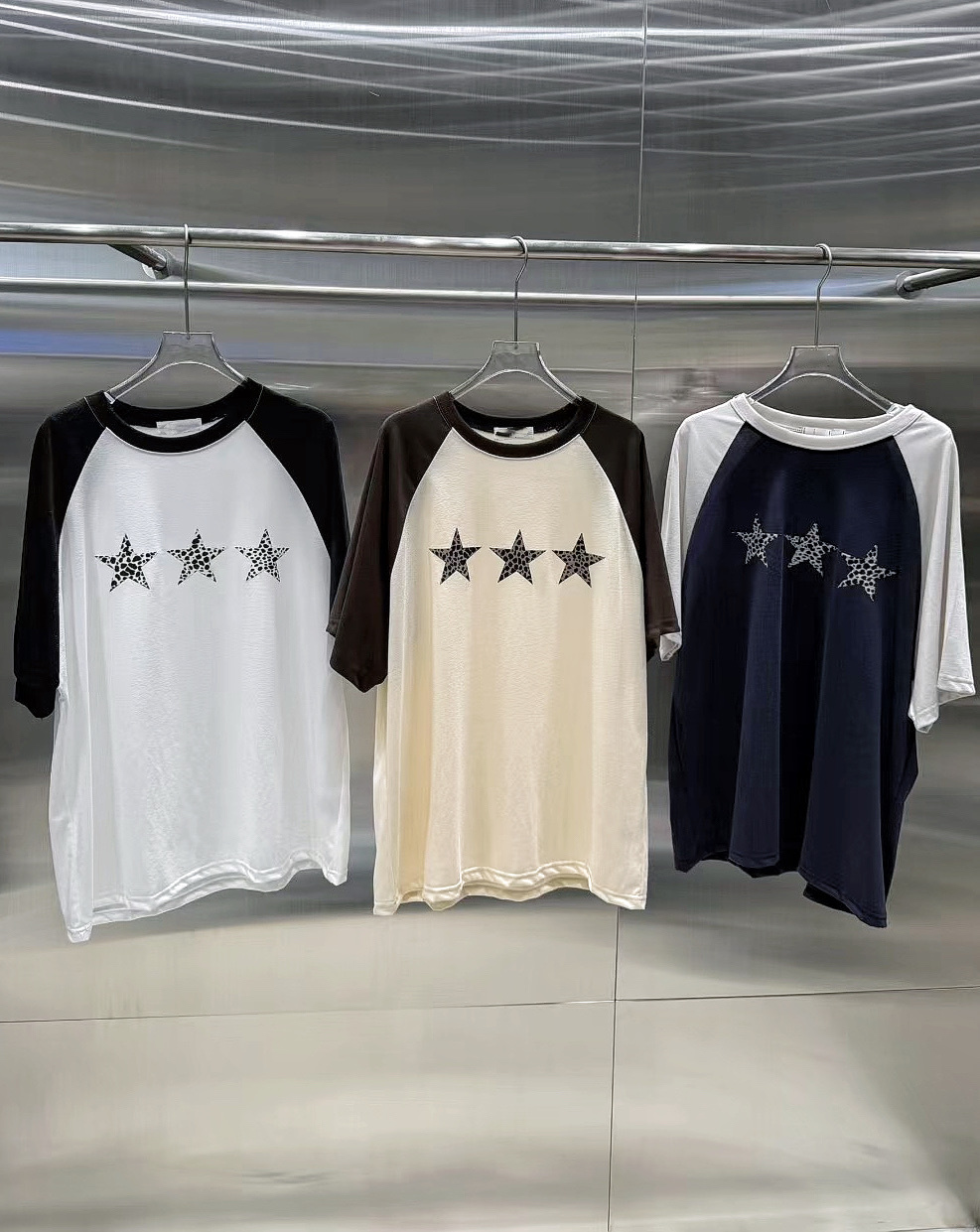 自留！星星牛角oversize tee 三色入