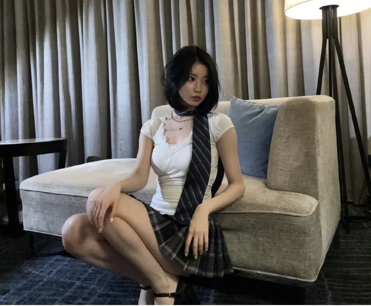 【SCULPTOR】 Lace Trim Wrap Tee ♥2Colors Lace Trim Wrap Tee Charcoal – Sculptor