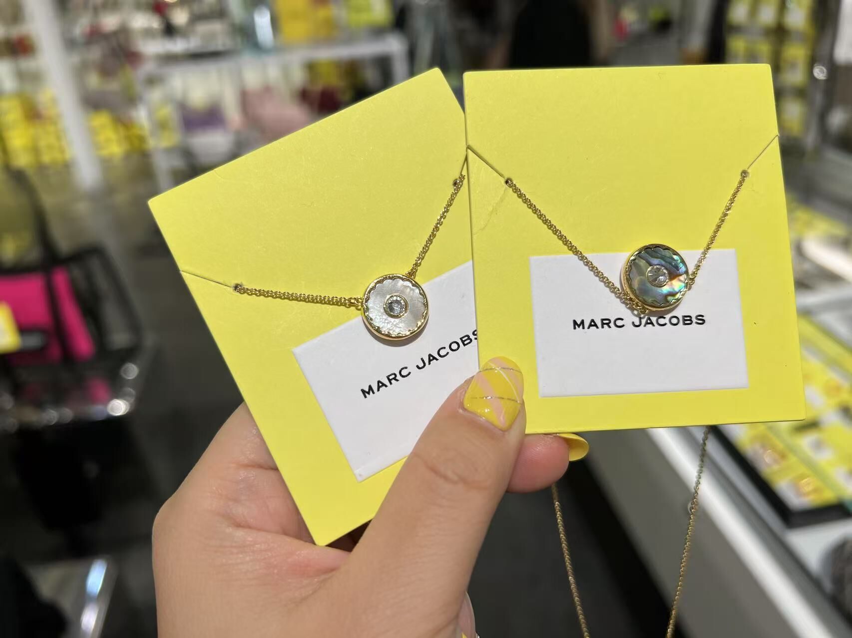 【預購】Marc Jacobs G072323 雙面小圓牌頸鏈