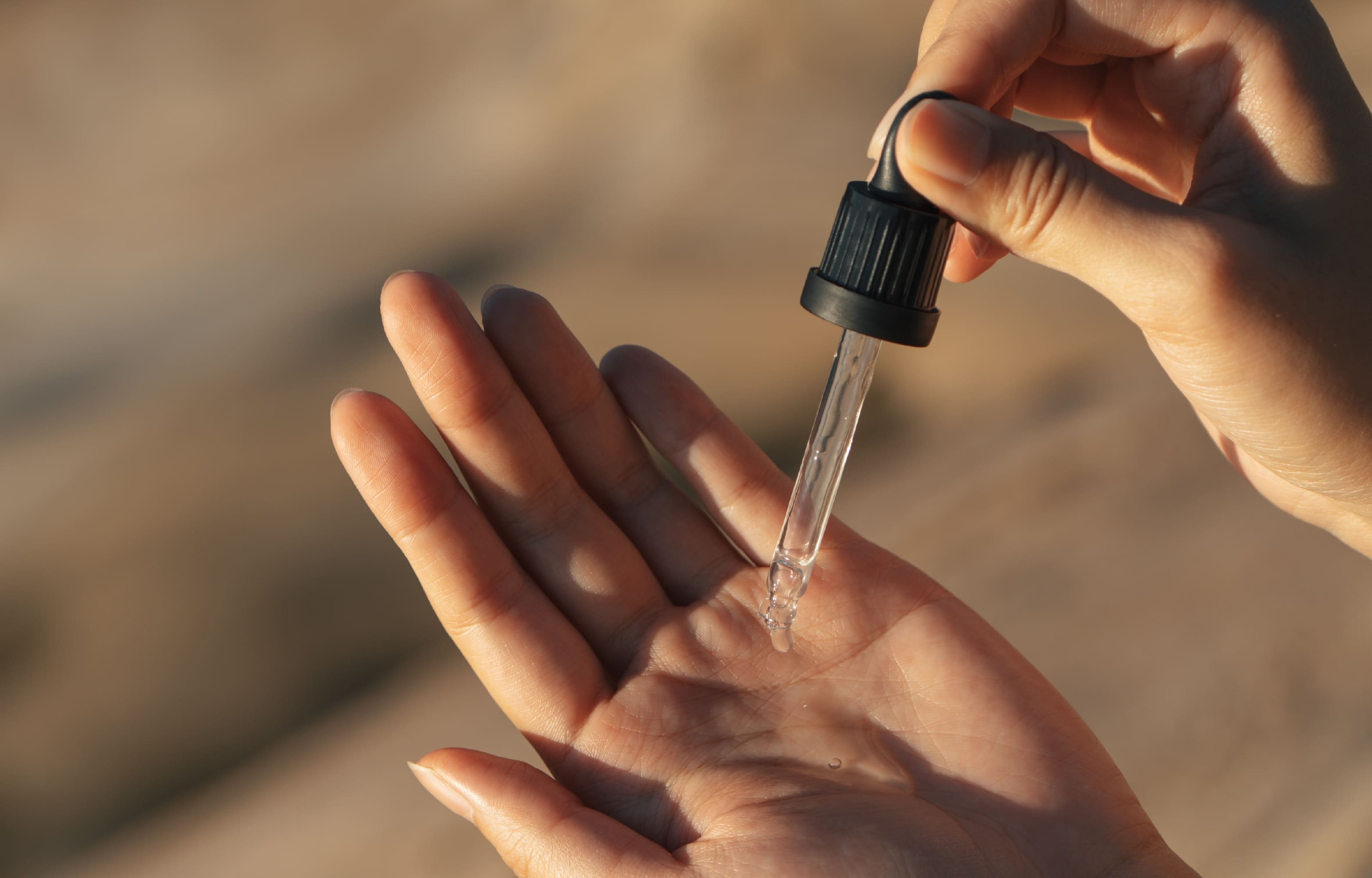 阿爾卑斯山野玫瑰晶透凍齡抗老精華液