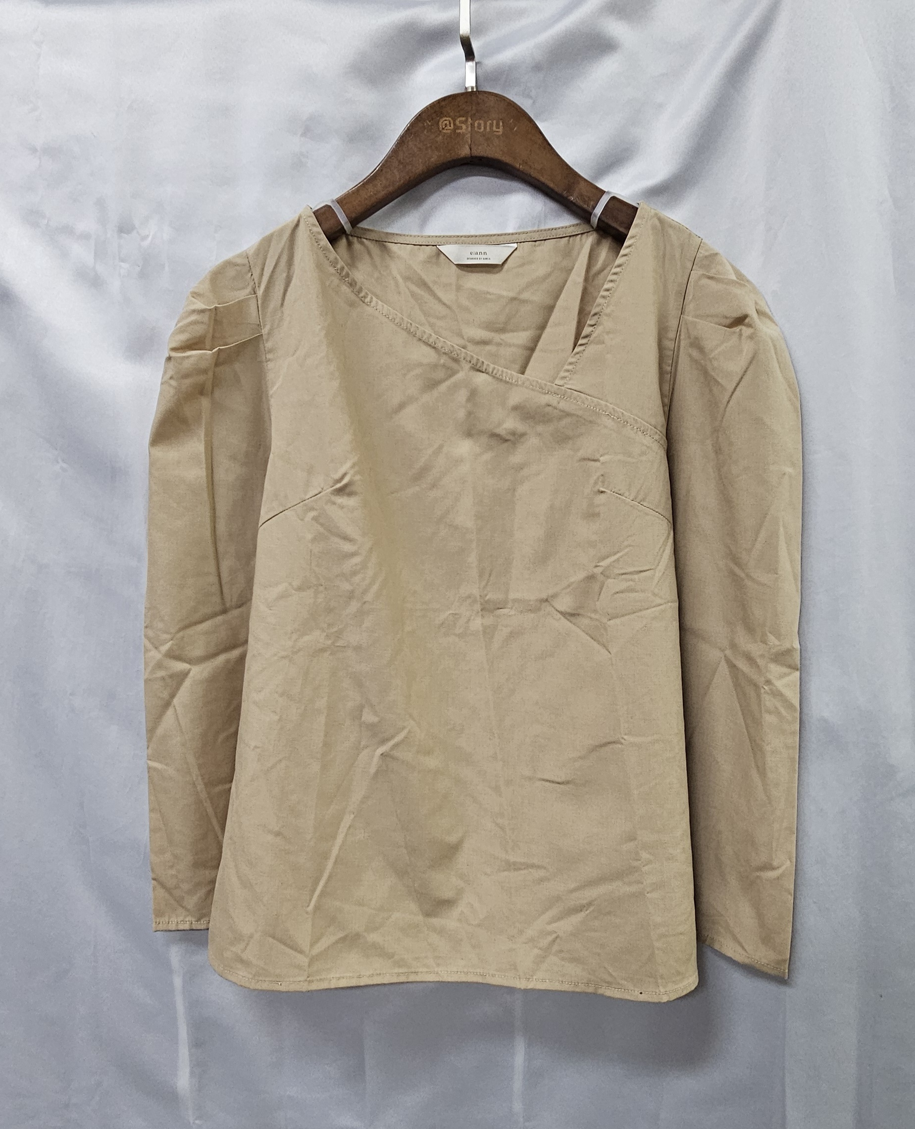 現貨 長袖恤衫（清貨價貨品，不設退換） (AT 672)