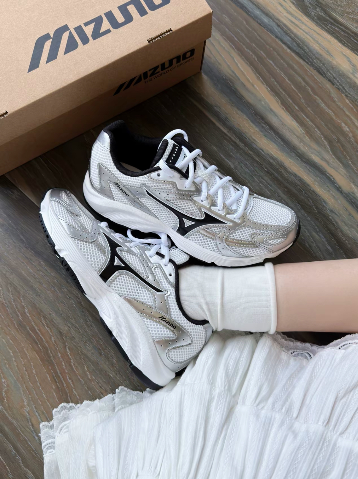 Mizuno Spark CN 白銀色 白銀黑 Y2K 復古 慢跑鞋 老爹鞋 D1GH242804/預購