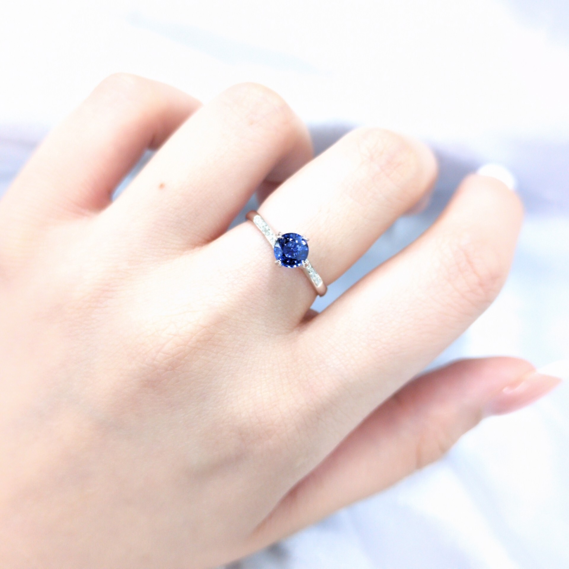 18K White Gold 0.61ct Sapphire and Diamond Ring