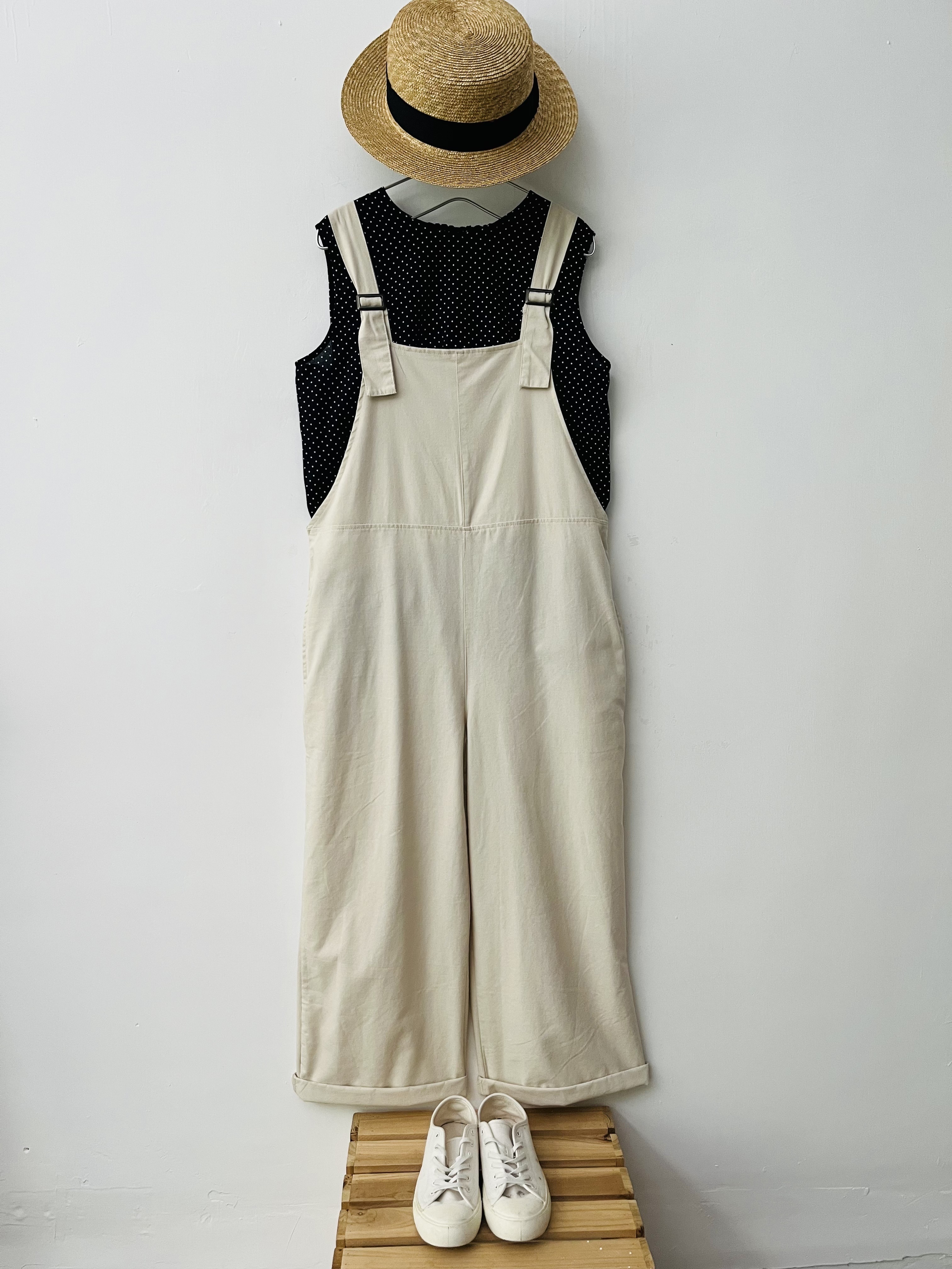 米色吊帶工人褲