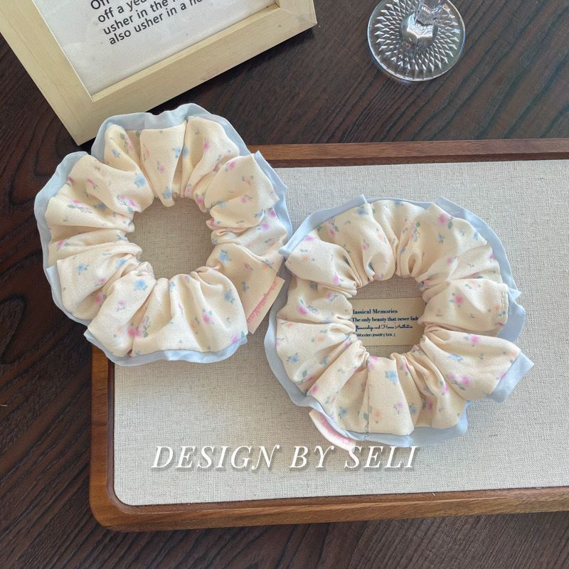 [3 FOR RM10] Blue-Edged Rose Cupcake Scrunchie