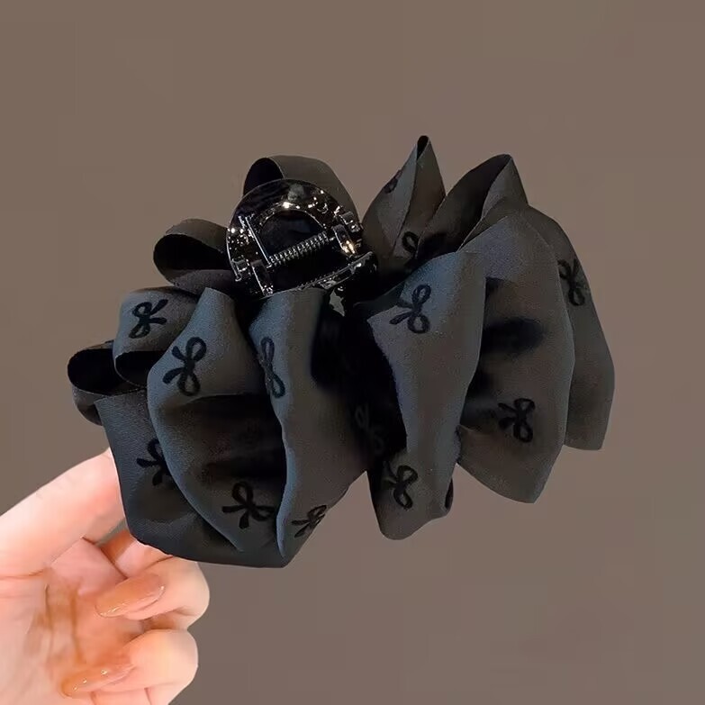 Cloudy Ruched Bow Hair Claw