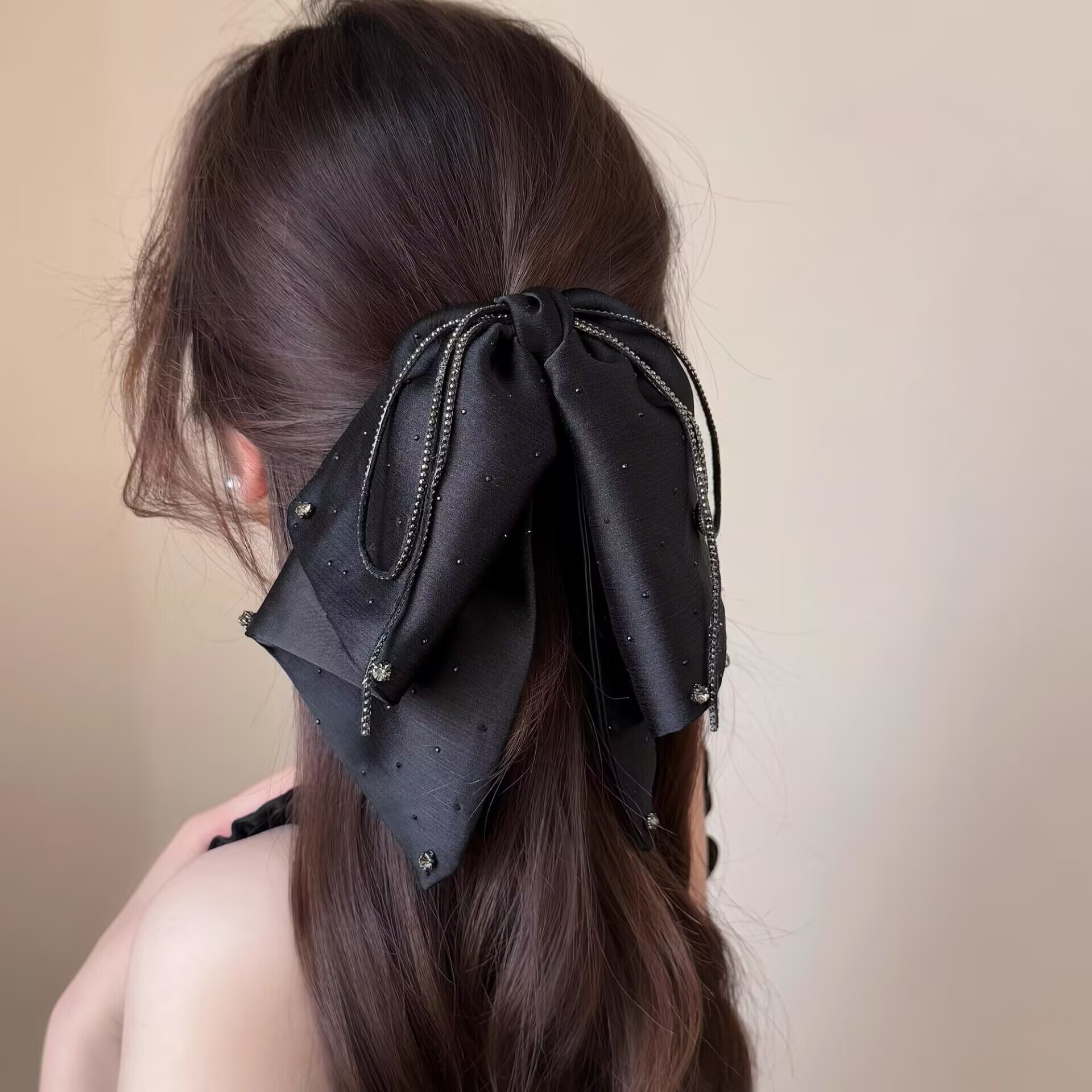 Paris Princess Elegant Tassel Ponytail Claw