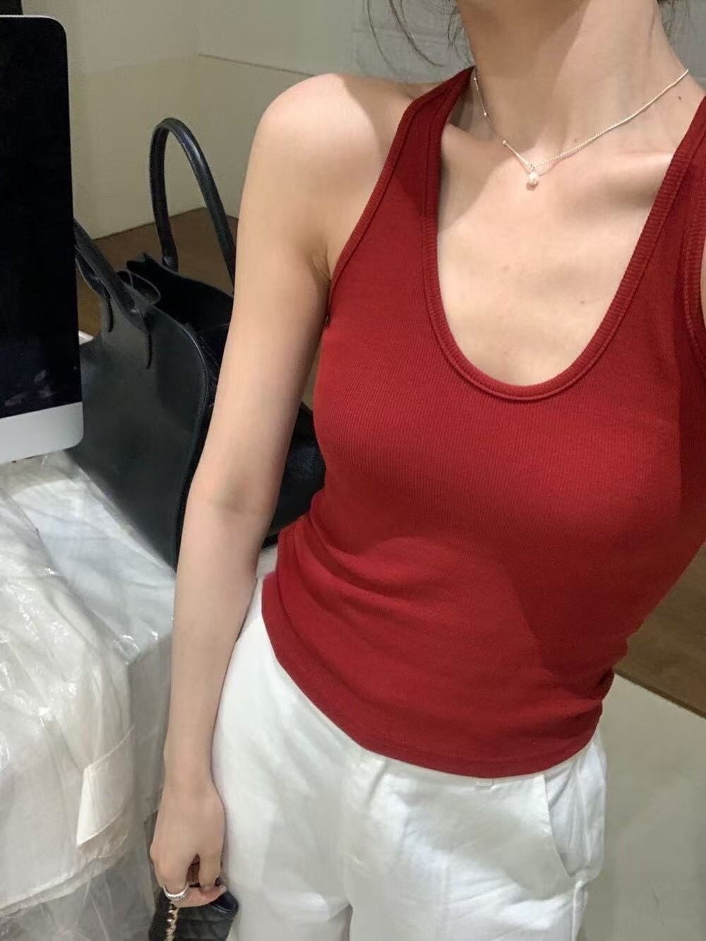 319 U領挖肩Bratop