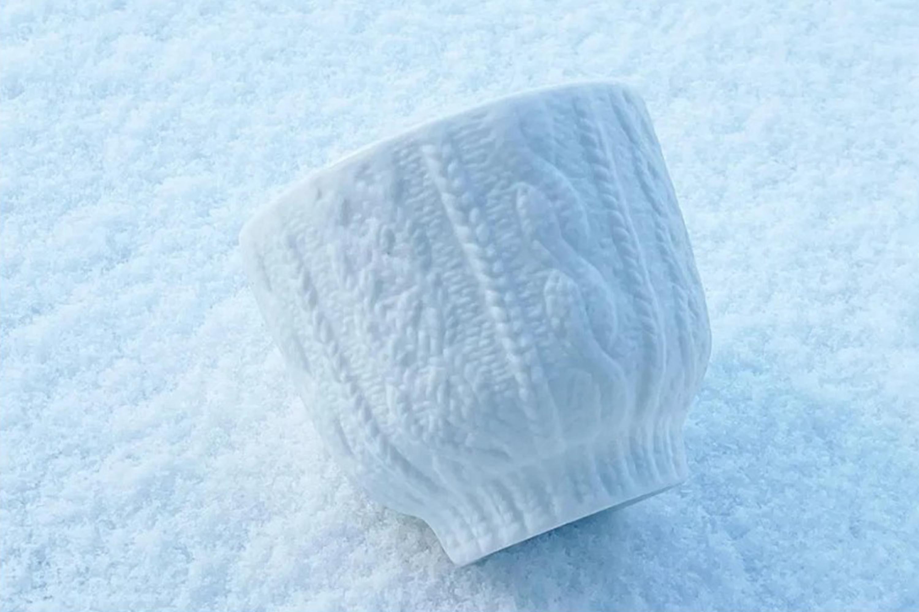 立體針織紋樣的日本陶瓷材質杯子