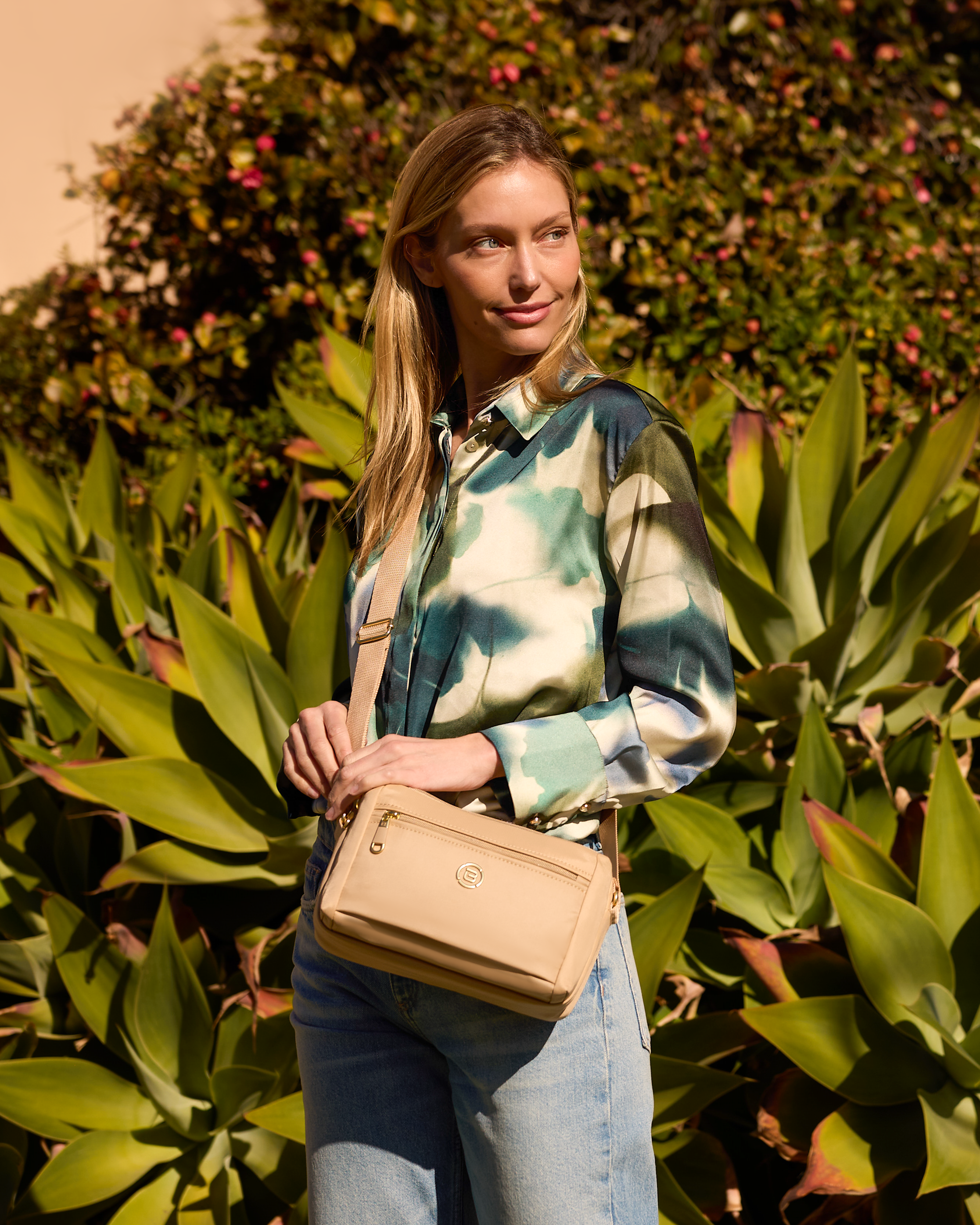 SHARP 斜肩包 BNU2427