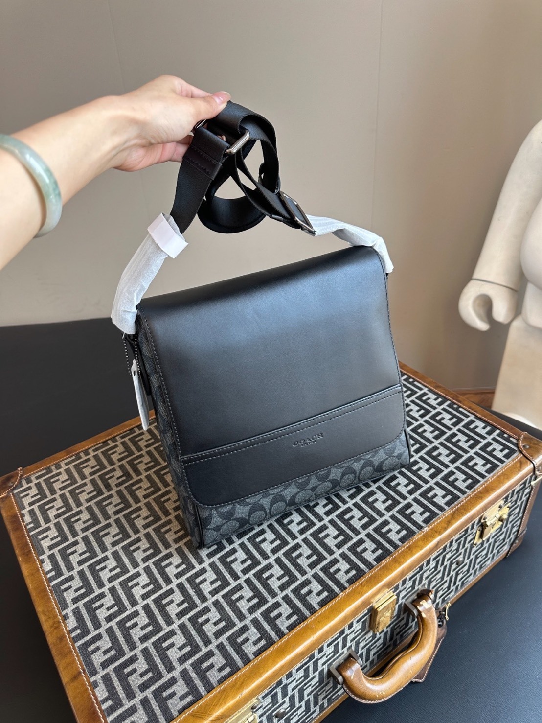 COACH蔻馳 HOUSTON 27 經典老花 翻蓋 帆布拼牛皮 黑色