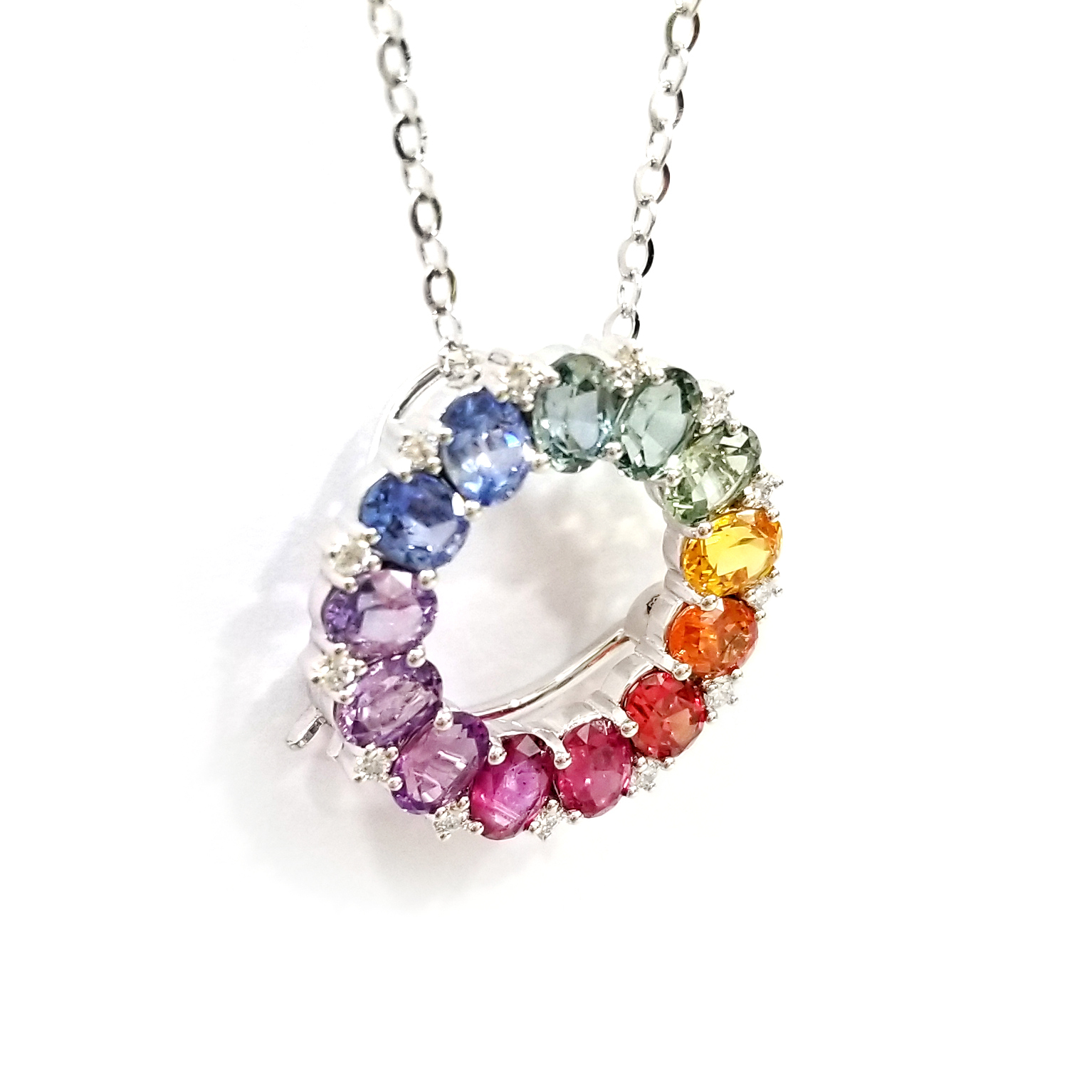 18K白金天然鑽石橢圓彩色藍寶石吊墜心口針兩用款