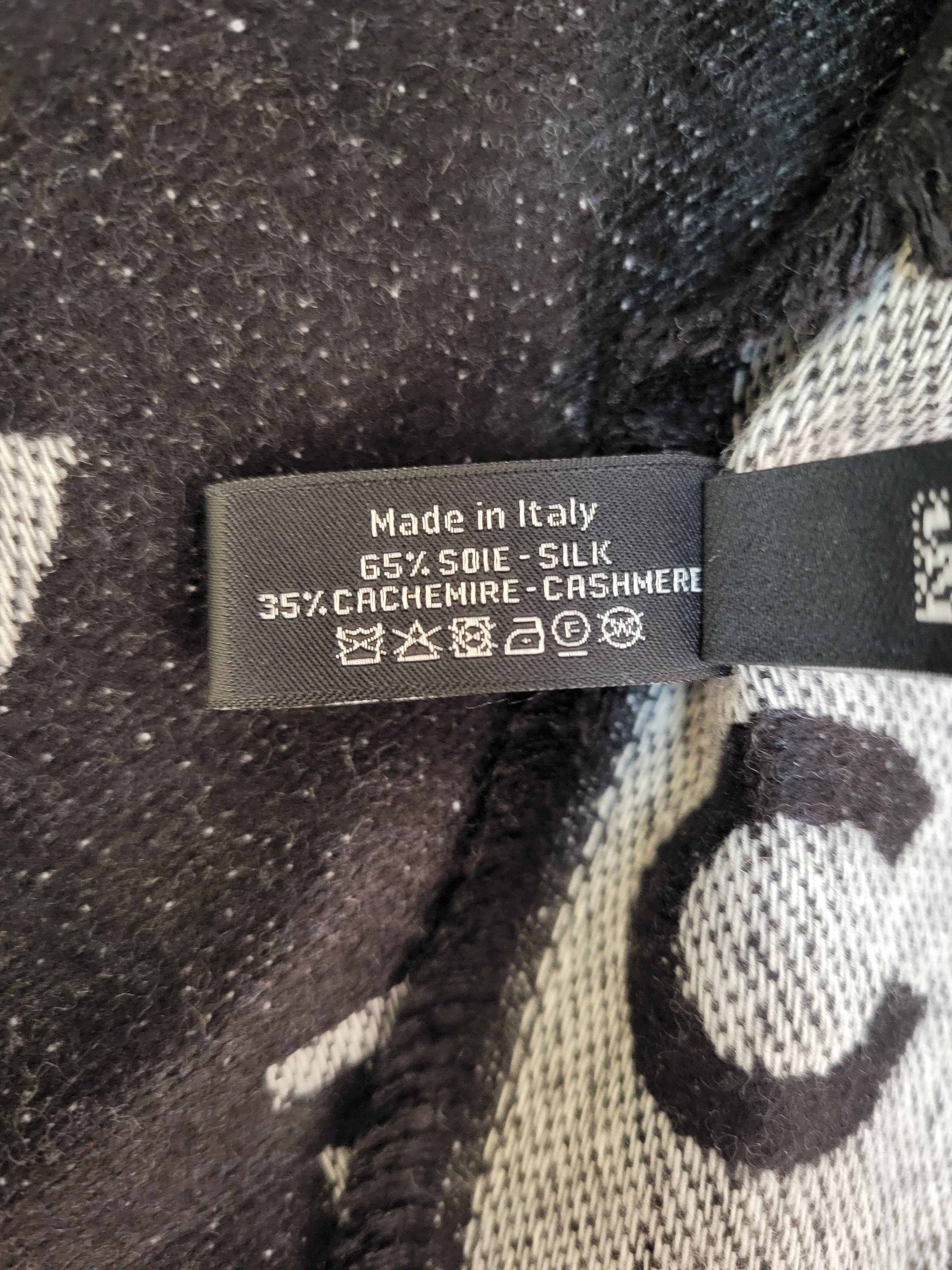 CHANEL AAB107 SCARF BLACK AND GREY 196 X 76CM