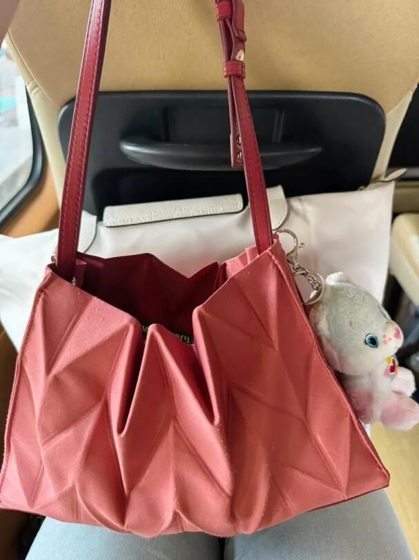 (預購商品 7/30收單) 泰國PAVI W-Gyoza繩結款 摺疊半月肩背包