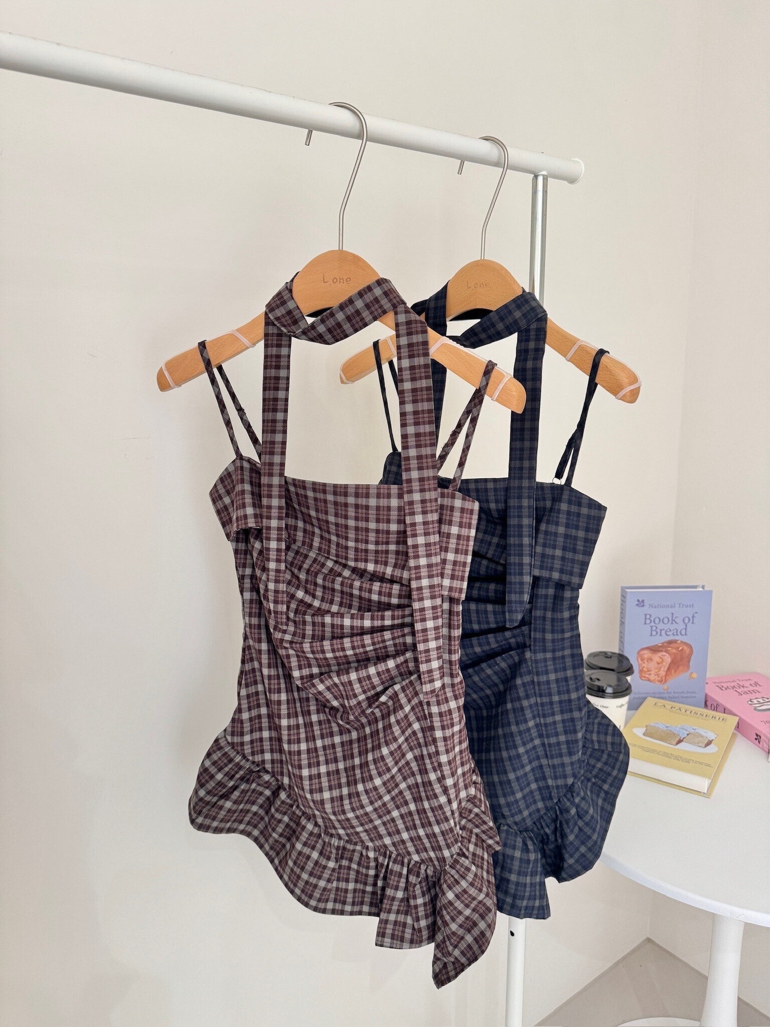 復古格紋翻領細肩上衣