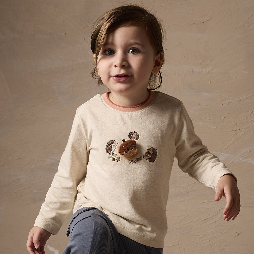 PIPPY 可愛小橡實與刺蝟三兄弟棉質圓領長袖上衣 米