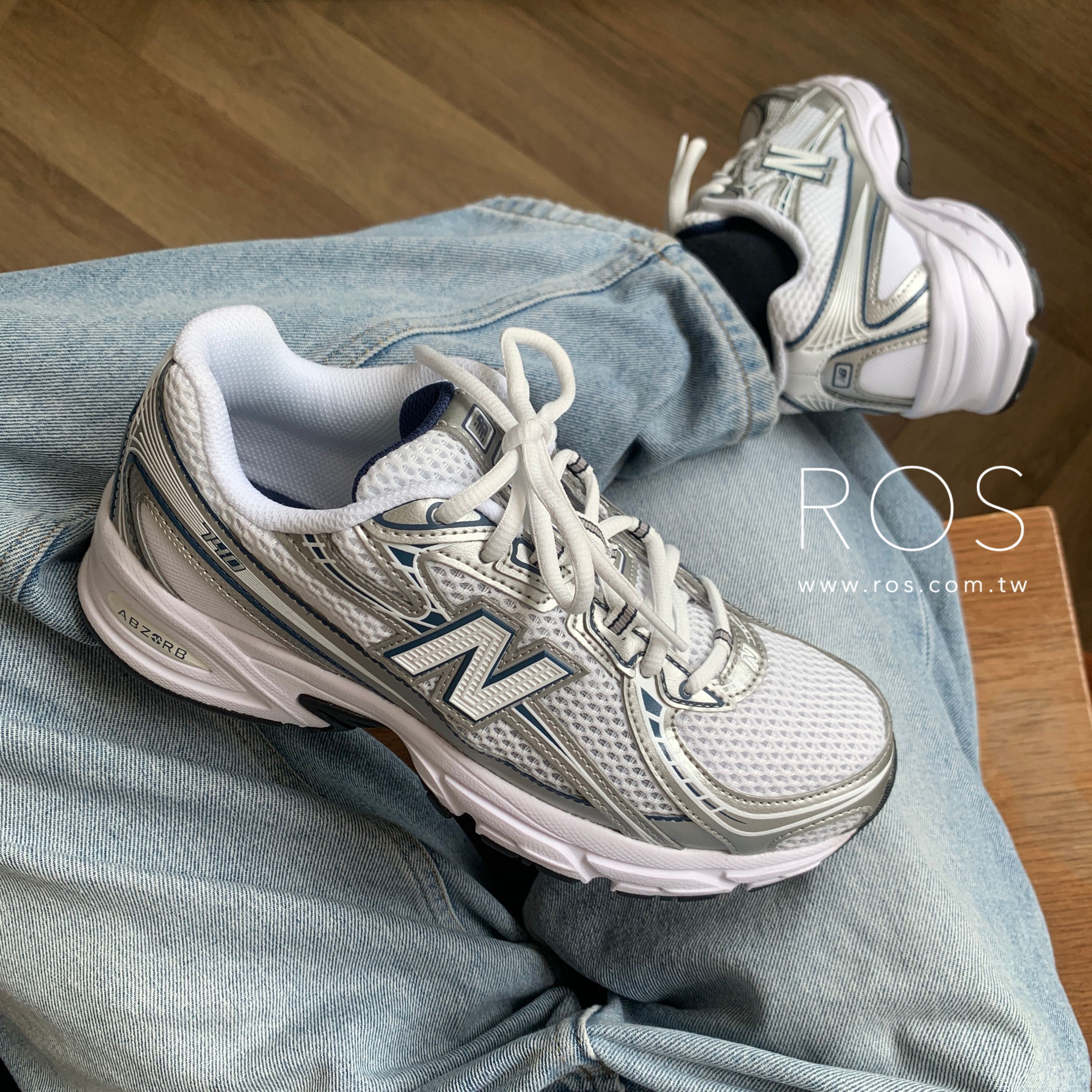 New Balance 740 白藍