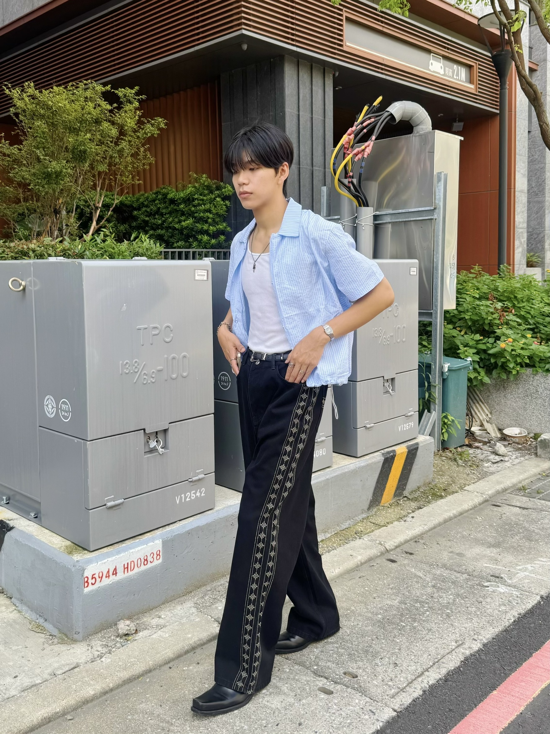 民族風串標牛仔長褲