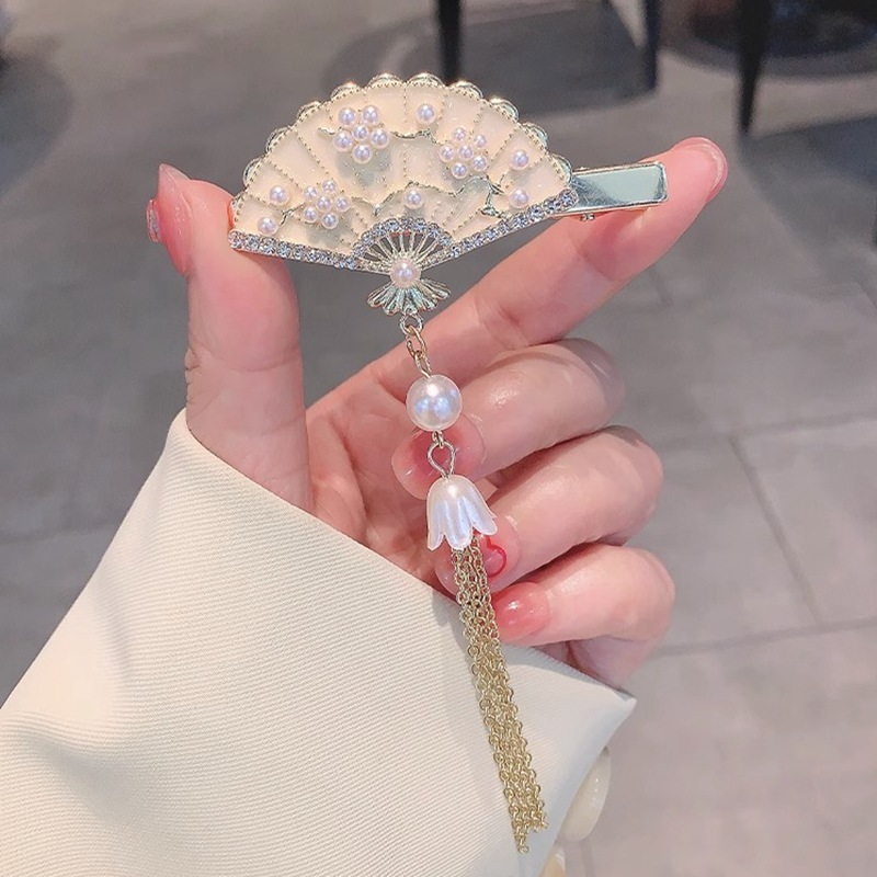 [2 FOR RM10] Oriental Fan Tassel Hair Clip with Pearls