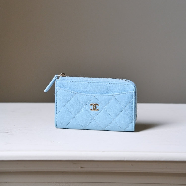 Chanel 淡藍色L拉鍊卡包