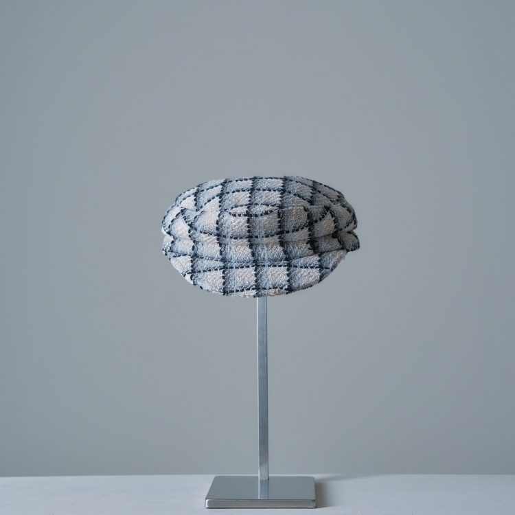 Chanel 毛呢米拼灰格紋報童帽S