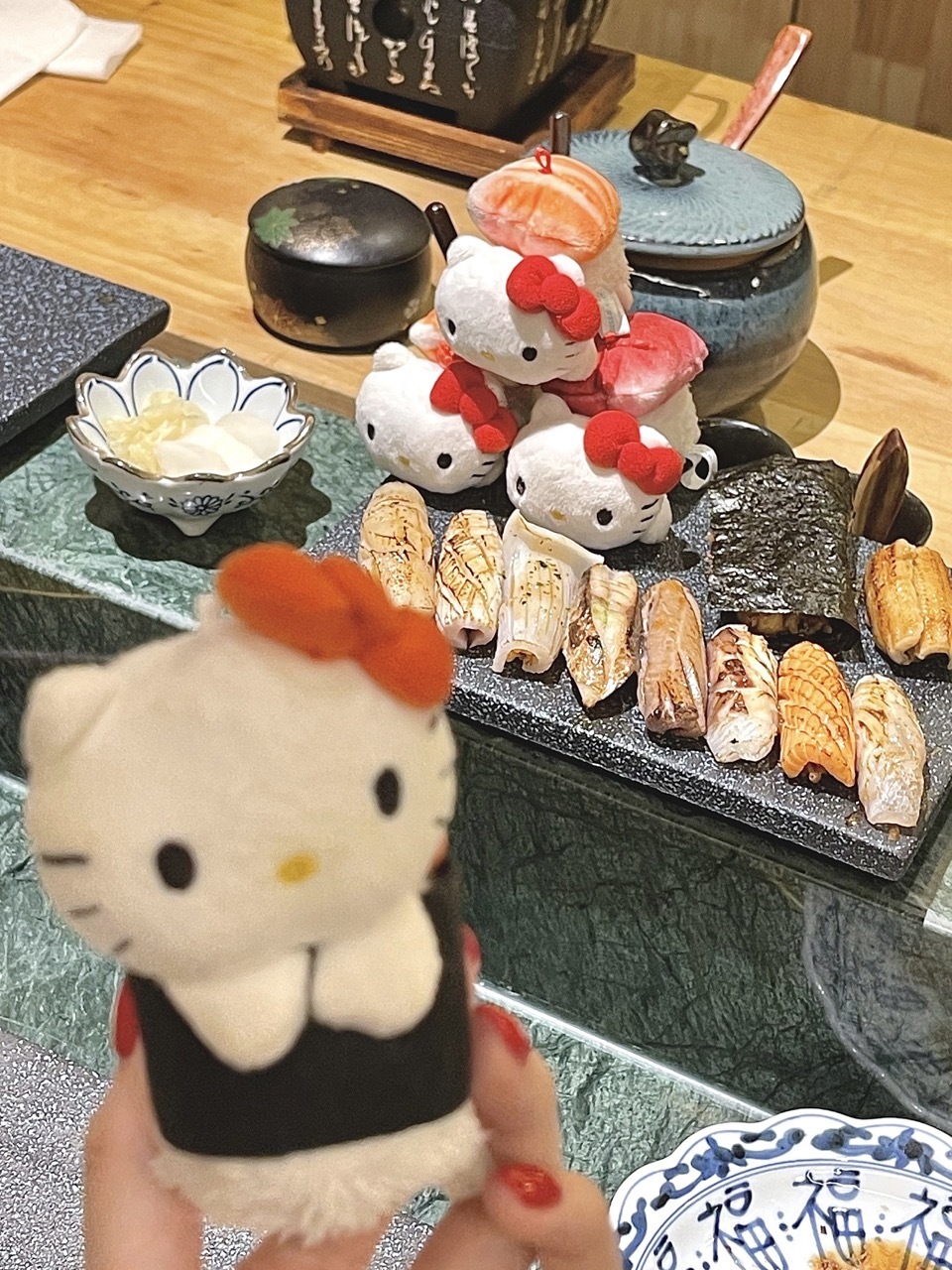 🇯🇵 SANRIO 三麗鷗家族 HELLO KITTY 酷洛米 大耳狗 美樂蒂 壽司系列 吊飾 鑰匙圈 / 預購