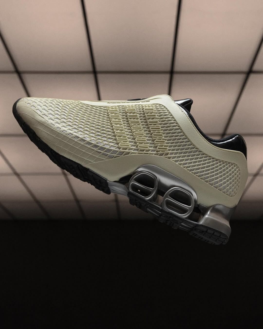 【Focus Store】預購 Adidas Megaride S2 "Ivory" 米白黑 JR0902