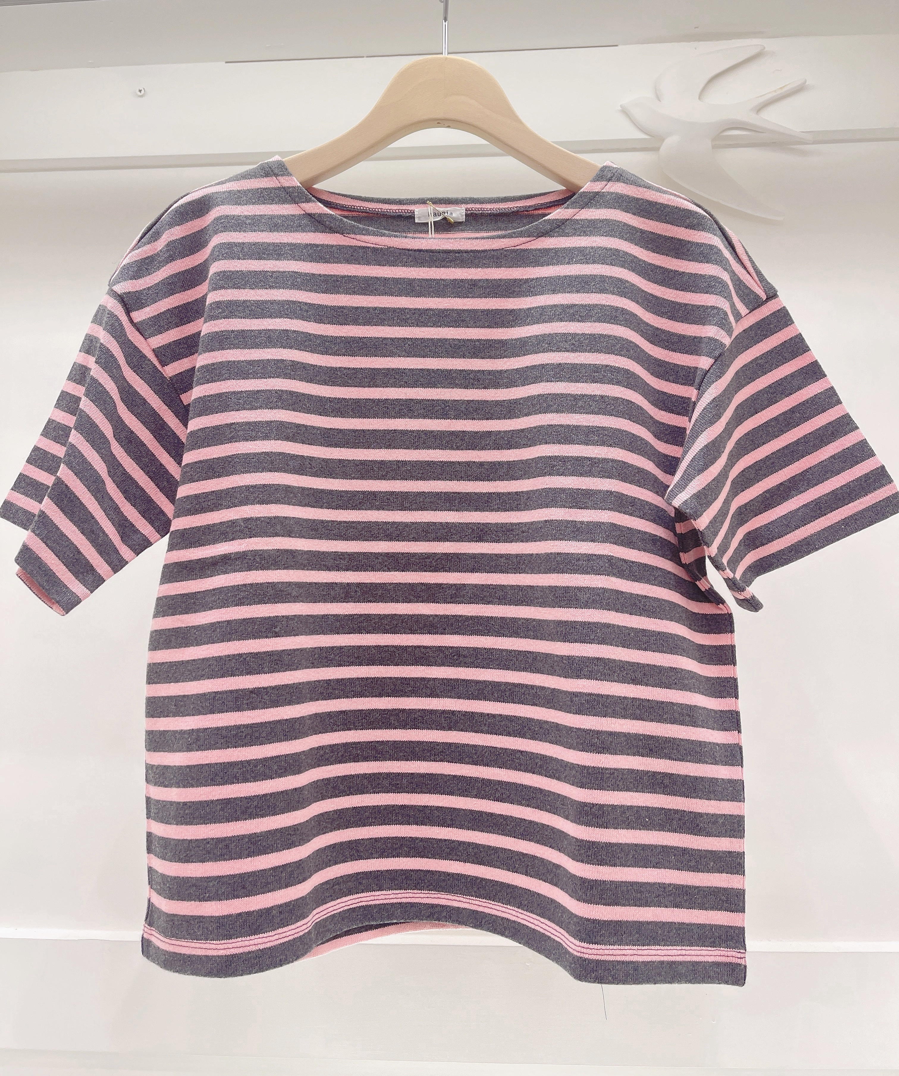 粉紅灰挺版橫跳上衣