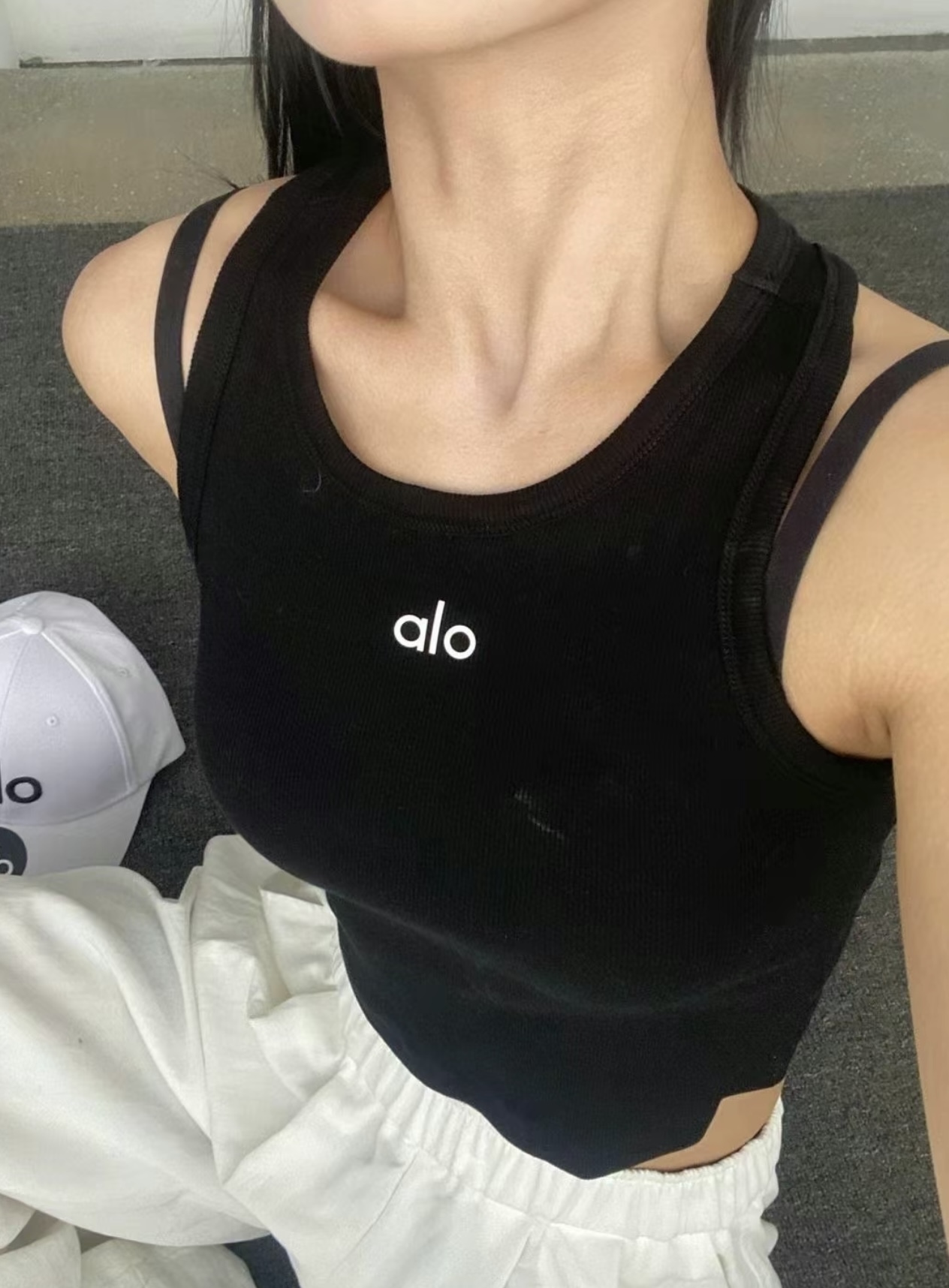 Alo Yoga Aspire Tank Black/ White