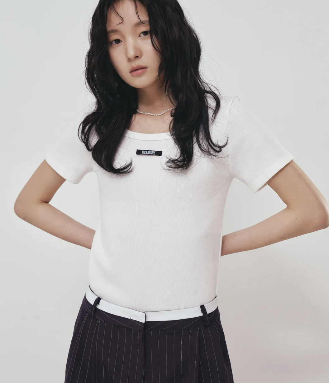 韓國Nick Nicole LABEL SLIM HALF TOP