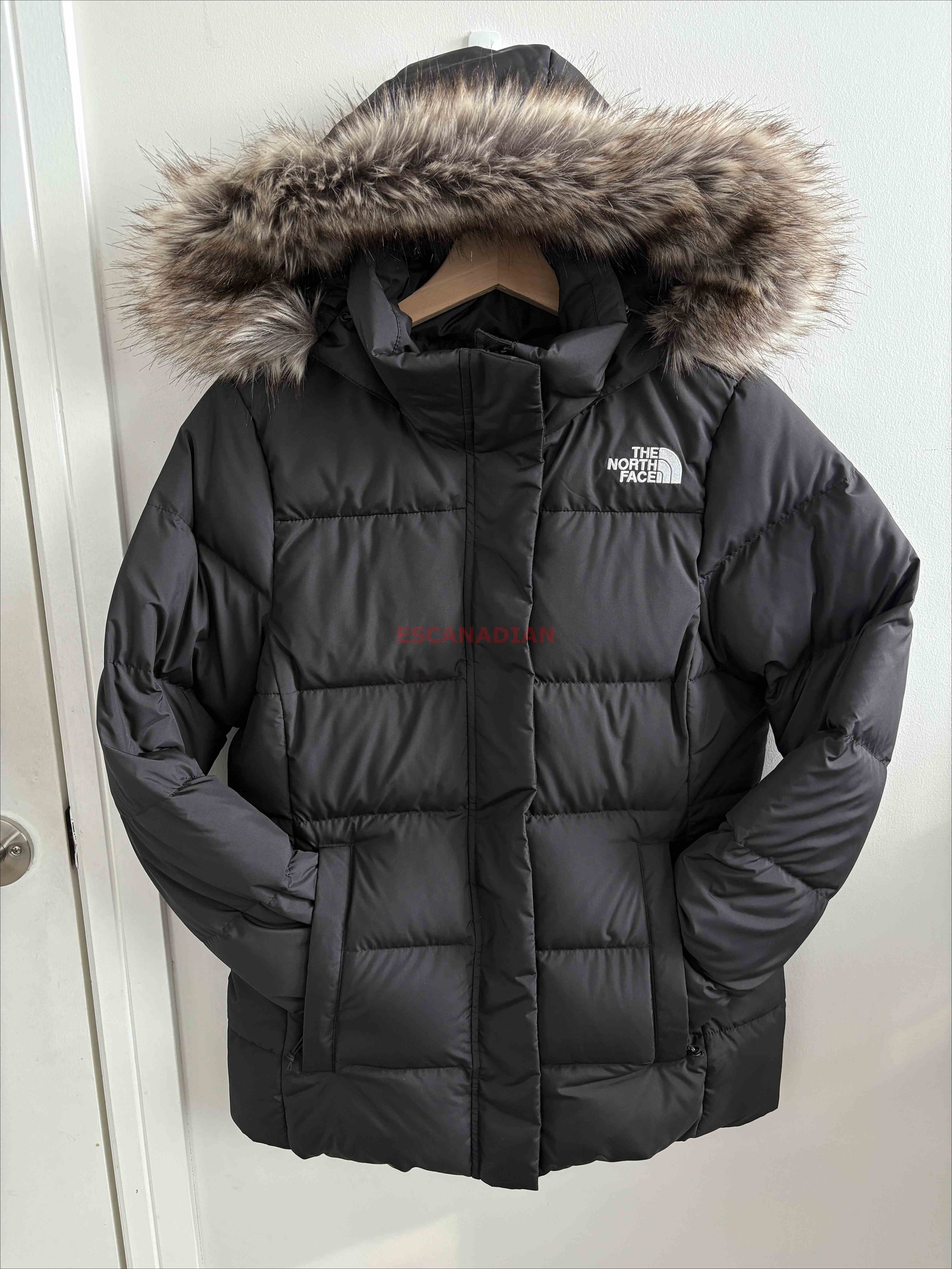 THE NORTH FACE 女大人 600蓬鬆羽絨 Gotham系列 防潑水 刺繡小標 小長版 外套 (帽子上的毛可拆)