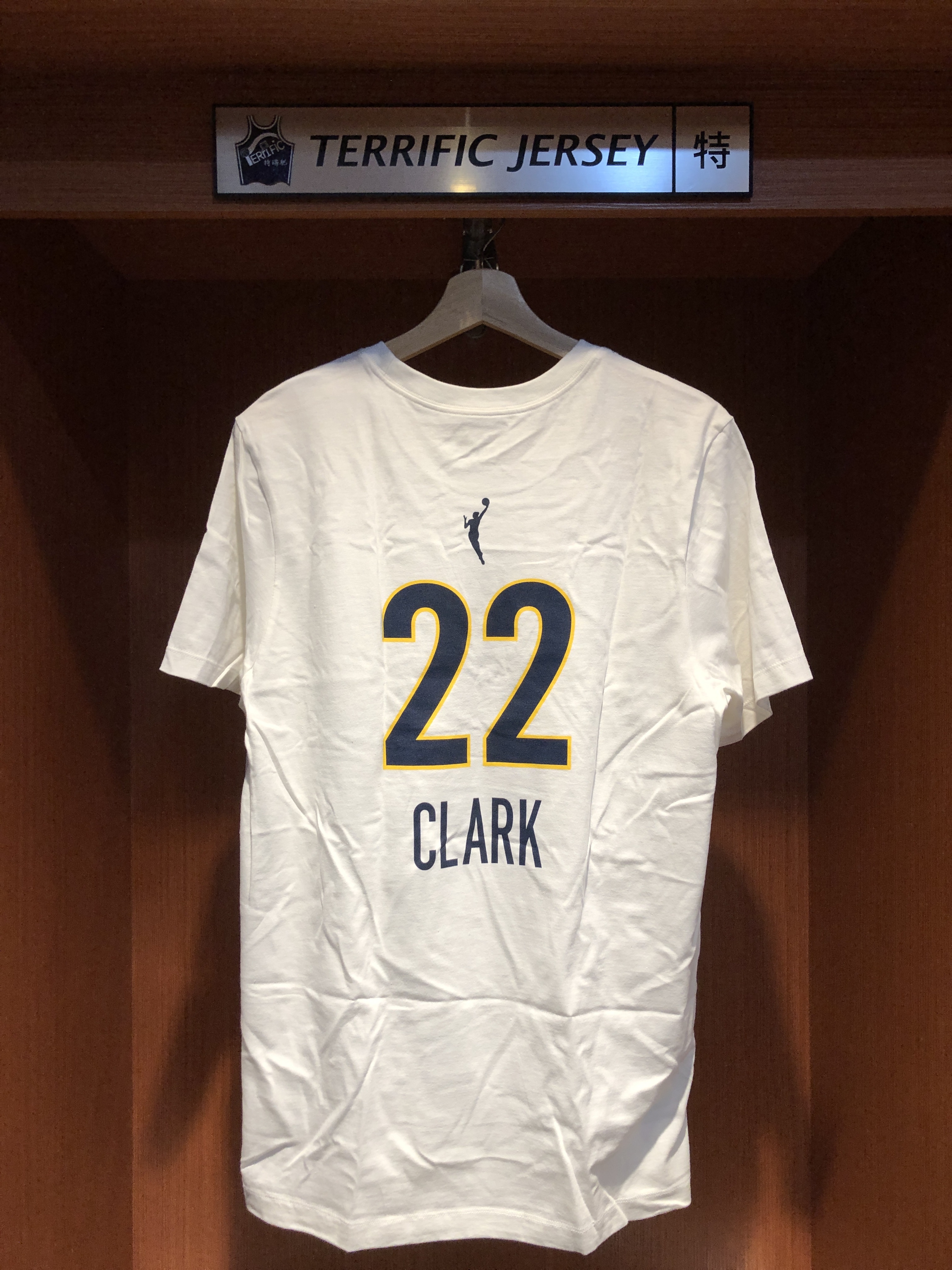 WNBA短袖 Caitlin Clark 印第安納狂熱白 Nike Player Name Tee 棉質 短袖 全新