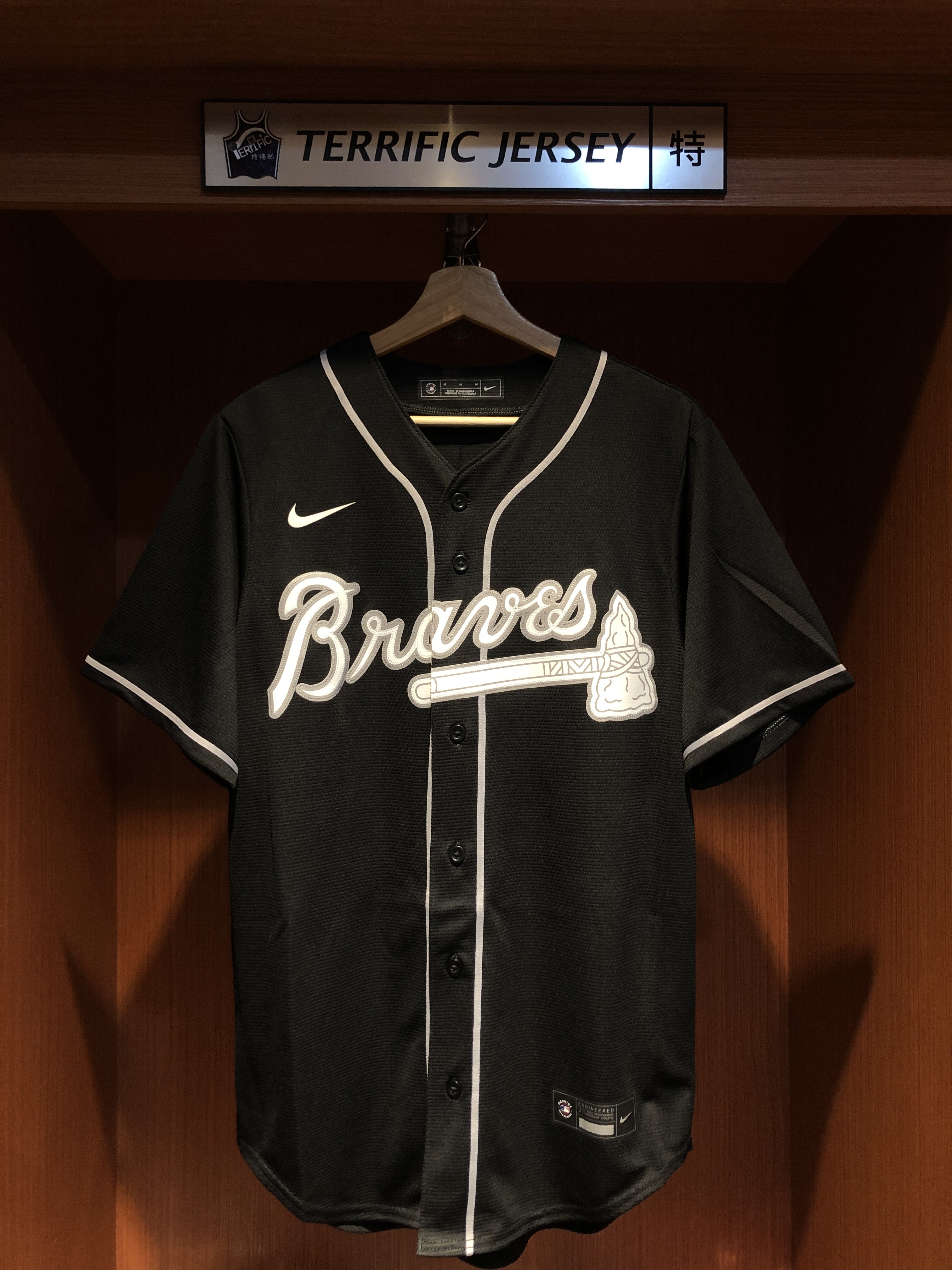 MLB球衣 Ronald Acuna Jr. 亞特蘭大勇士黑 異色 Lights Out Nike Replica Player Name Jersey 球迷版 熱轉印 全新