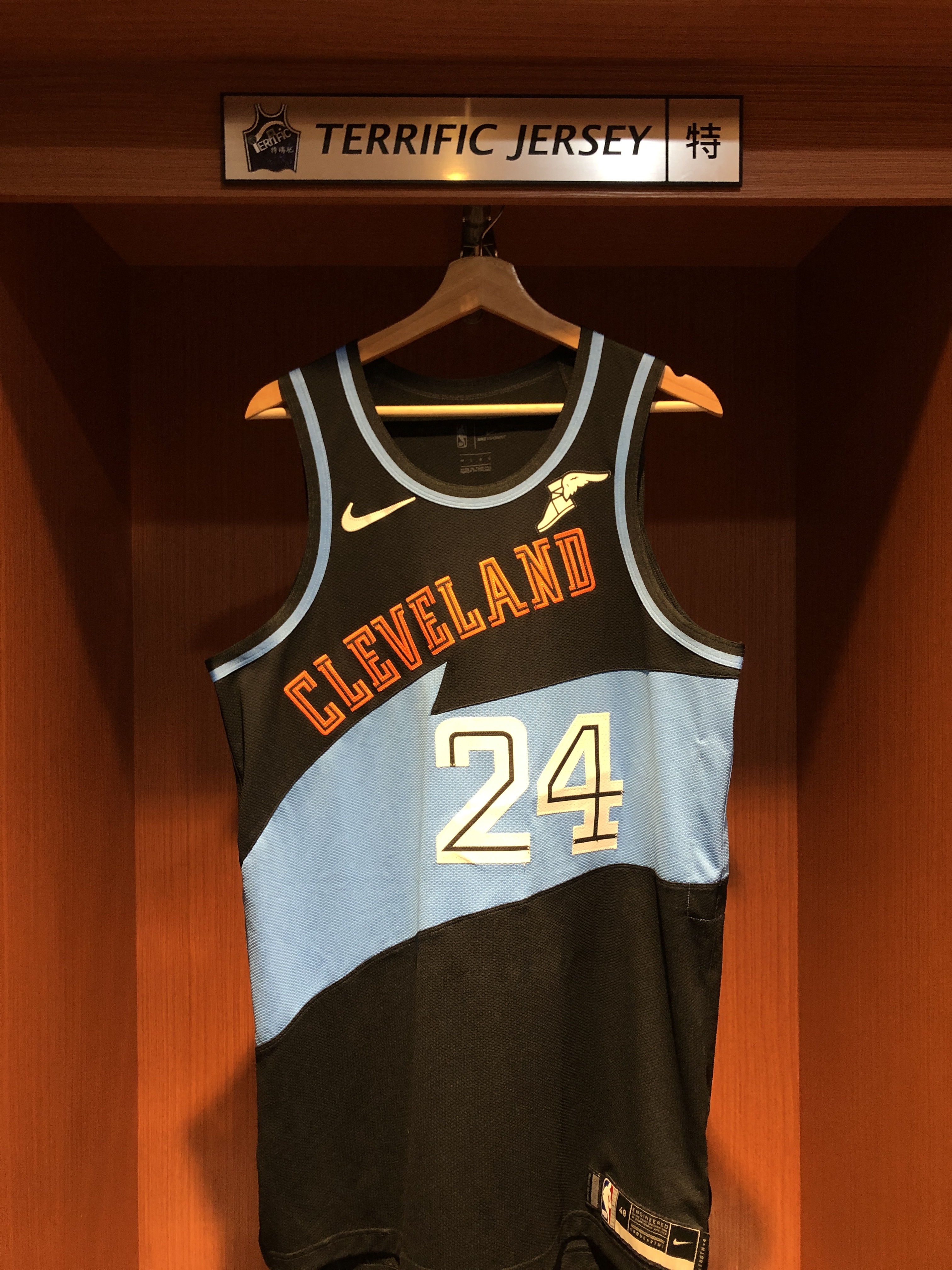 NBA球衣 Larry Nance Jr. 克里夫蘭騎士復古 HWC Nike Team-Issue 實戰等級底版 有麥克風袋 球員版 含贊助商標 CLEE04830 全新