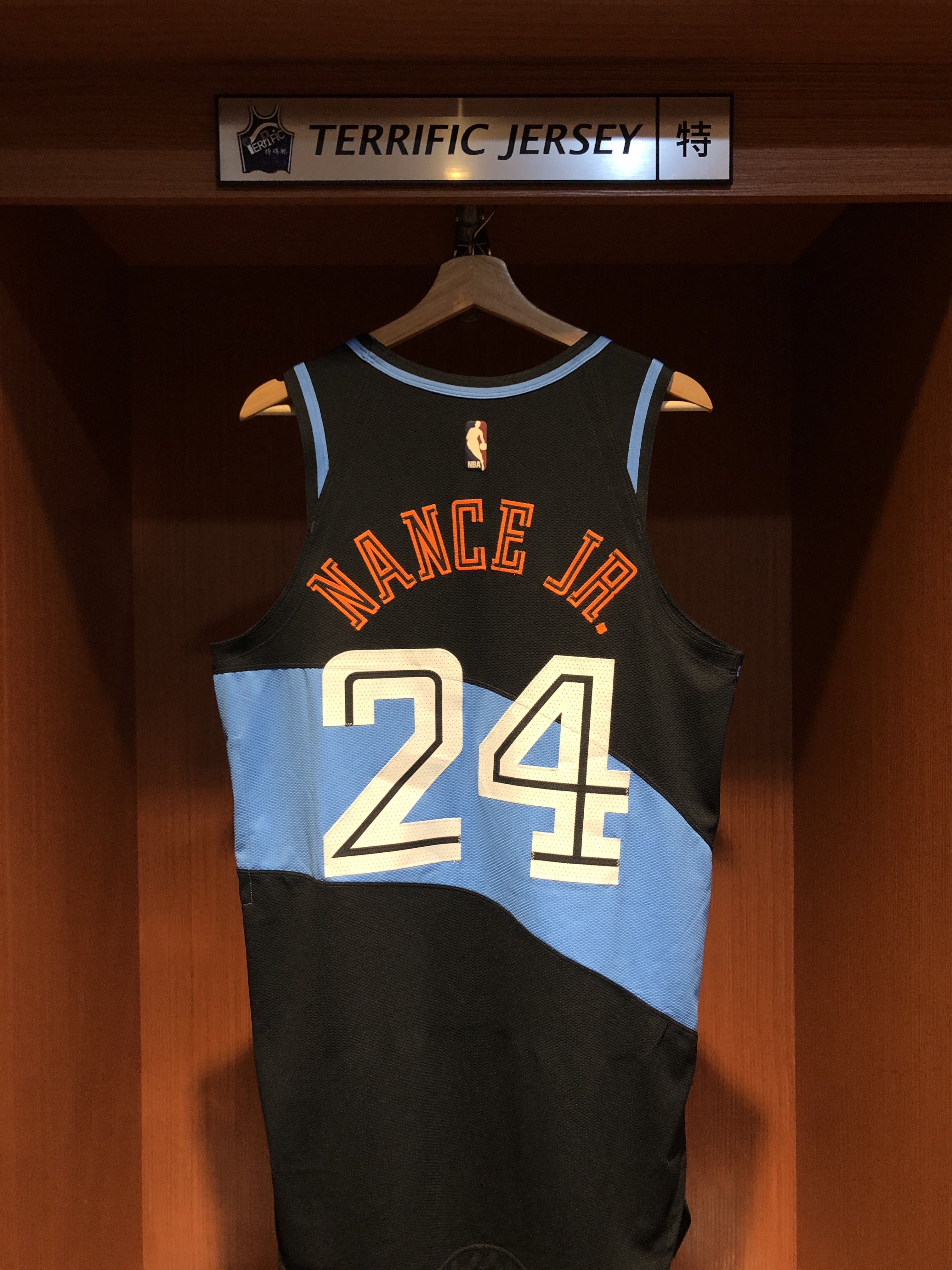 NBA球衣 Larry Nance Jr. 克里夫蘭騎士復古 HWC Nike Team-Issue 實戰等級底版 有麥克風袋 球員版 含贊助商標 CLEE04830 全新