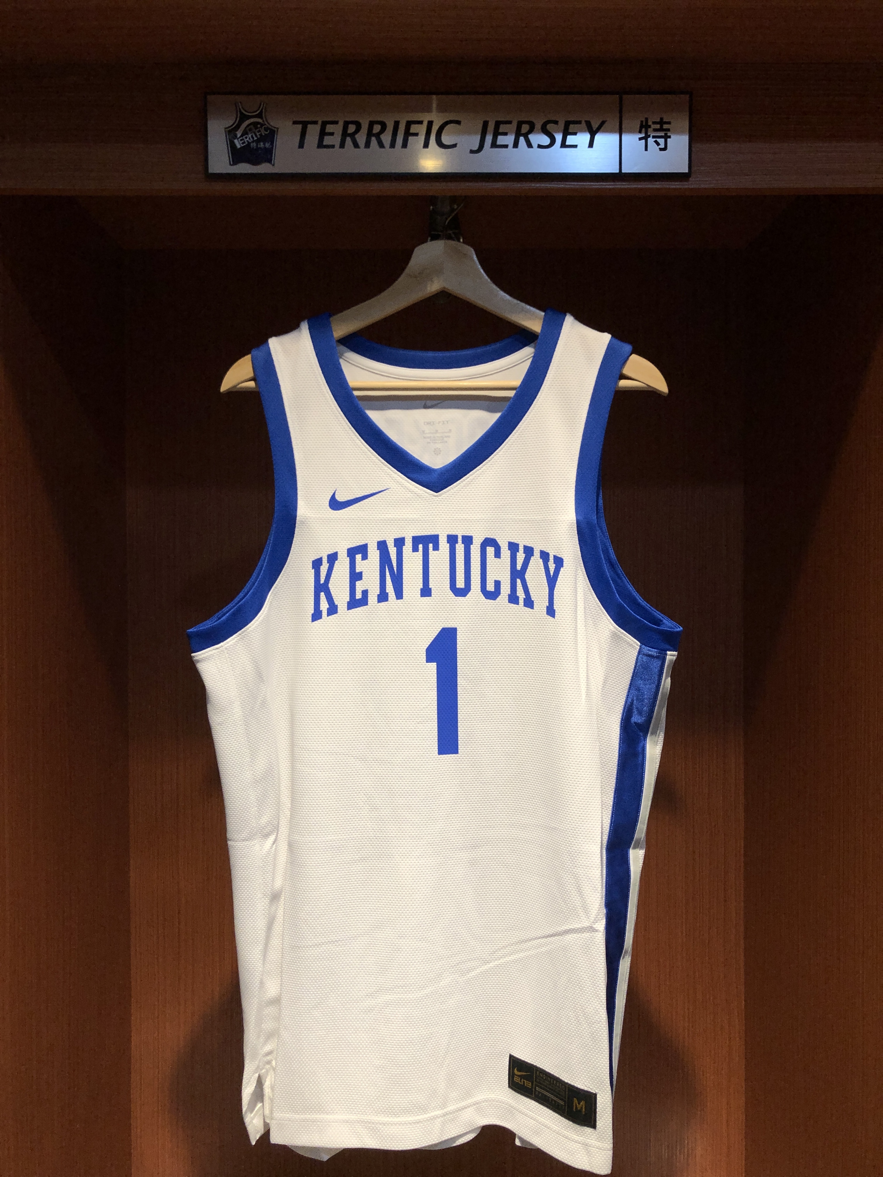 NBA球衣 Devin Booker 肯塔基大學白 NCAA Nike Elite Swingman 球迷版 燙印 全新