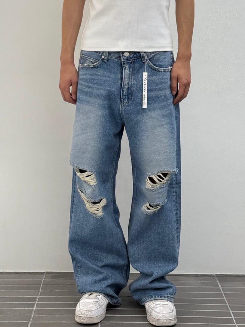 洗水破洞鬆身牛仔褲 WELL DONE-150P