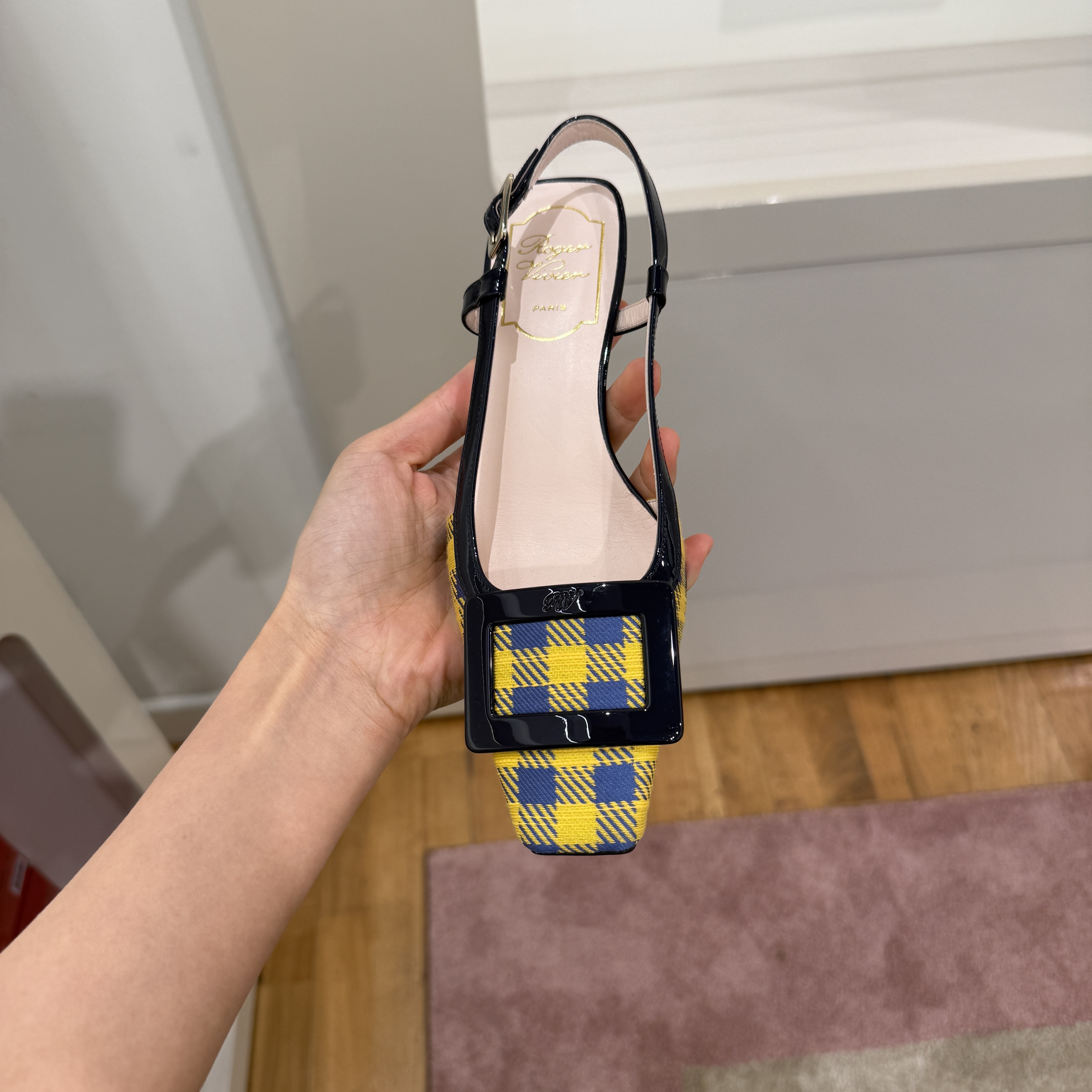 Roger Vivier RV Belle Vivier slingback heels yellow navy 45mm