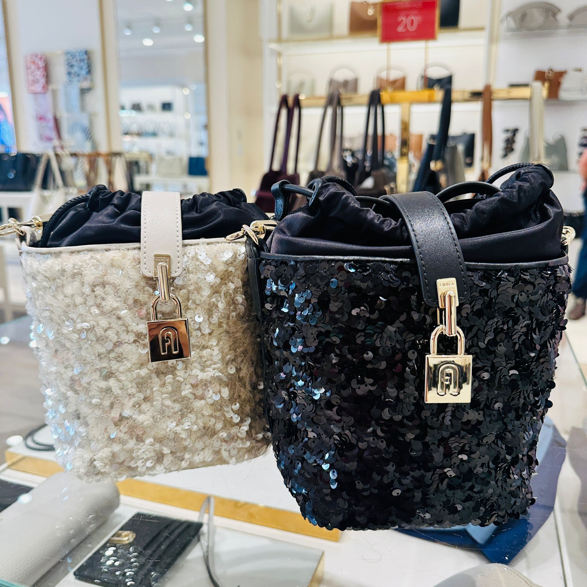 【直播】Q072401 Furla 閃閃水桶包