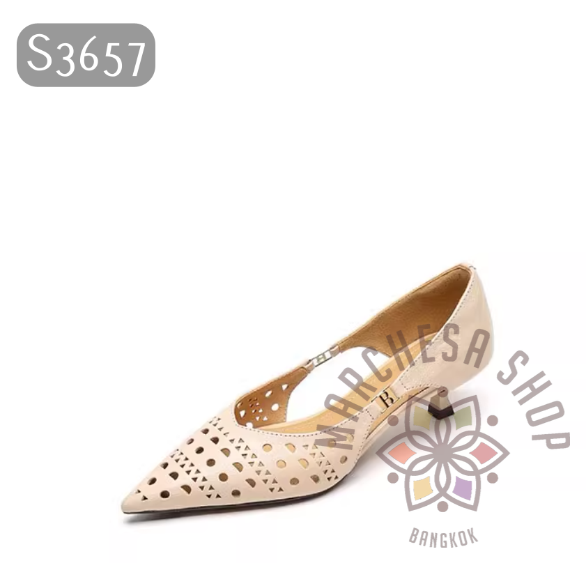 S3657 - 牛皮中空雕花尖頭低踭鞋