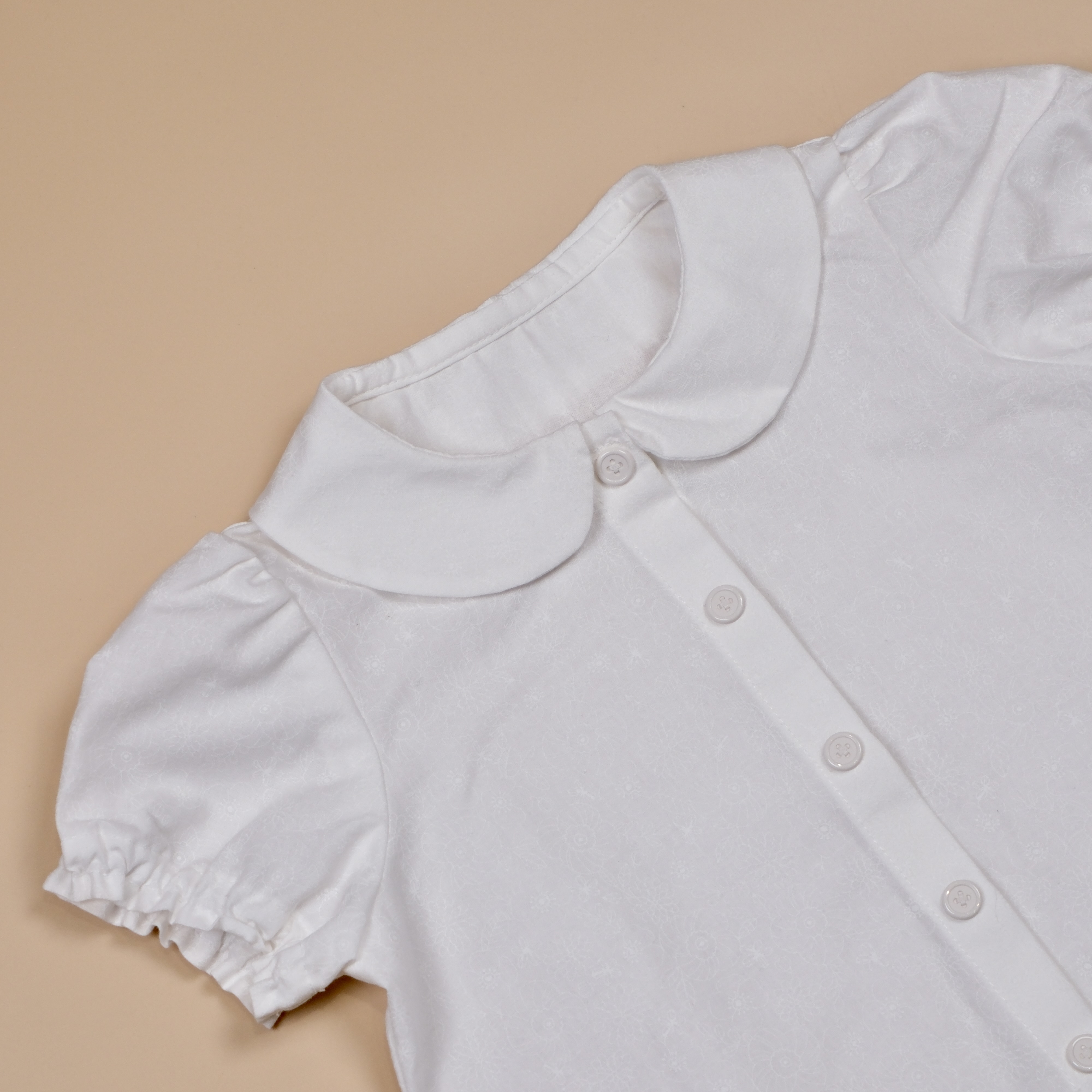 小圓領短袖襯衫-浮水印白色花卉