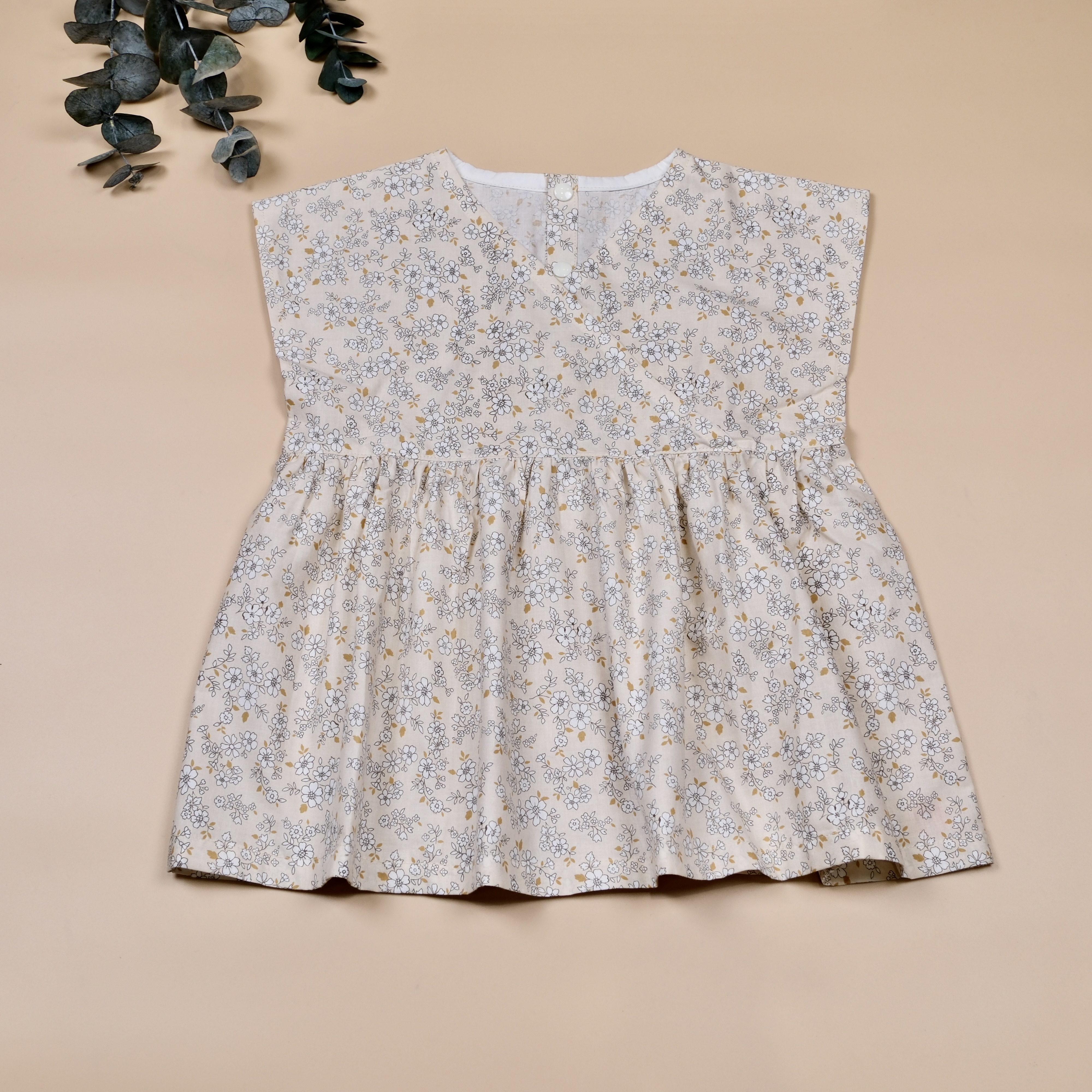 拾花日常系列 ❃ 米白小花 ❃ 無袖上衣