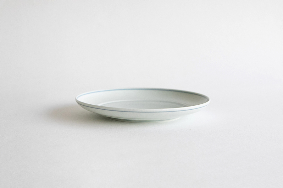 東屋-丸鏡五寸皿 / 吳須輪