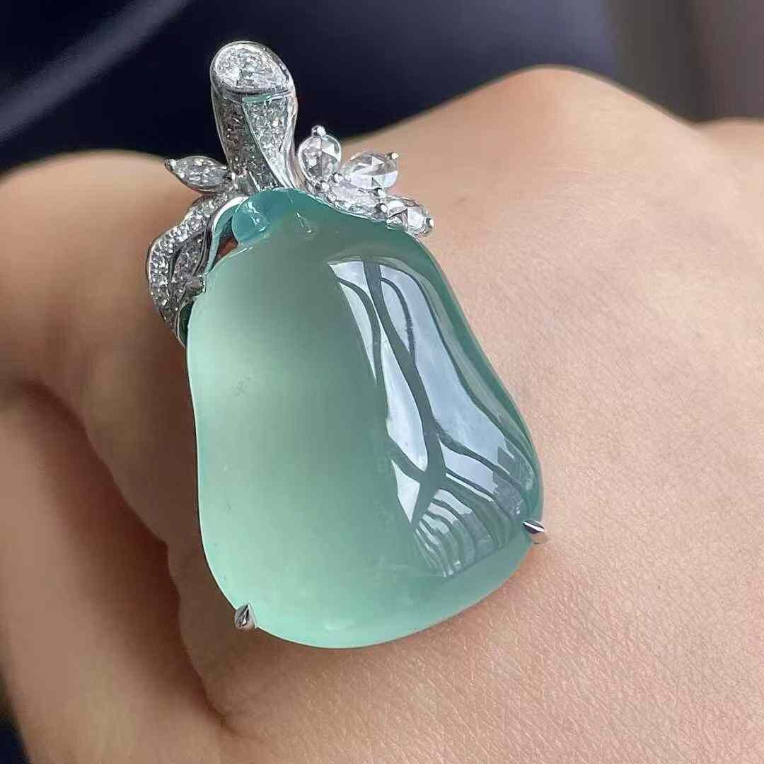 7205556 翡翠高冰晴水福瓜