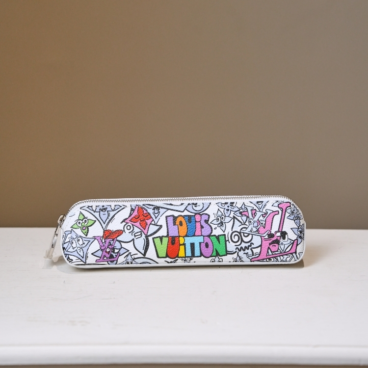 LV 限量鉛筆袋