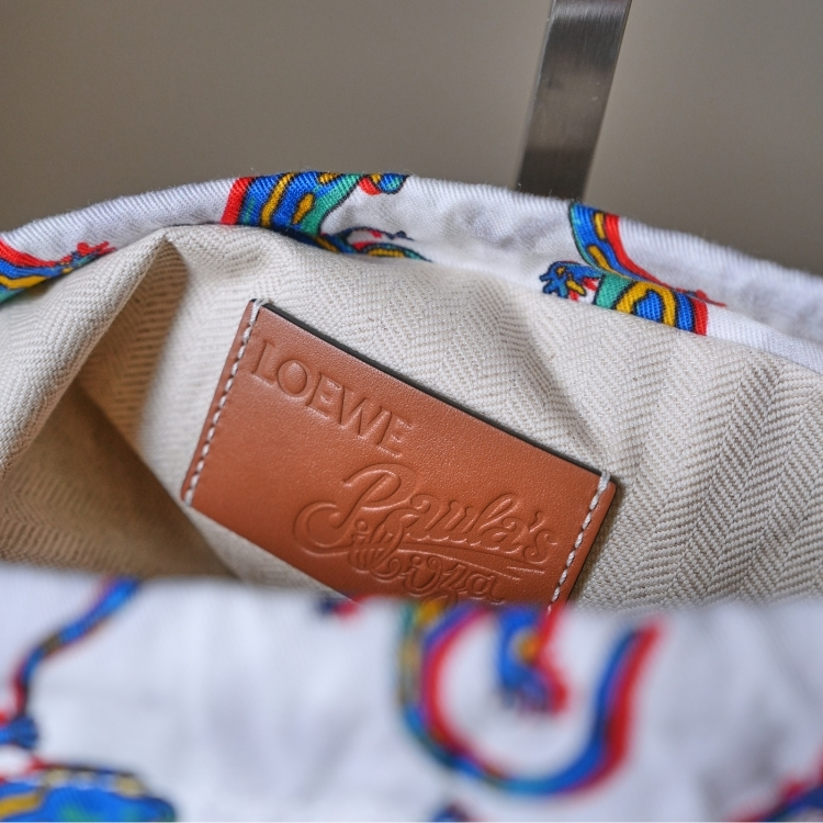 Loewe 蜥蜴盥洗袋